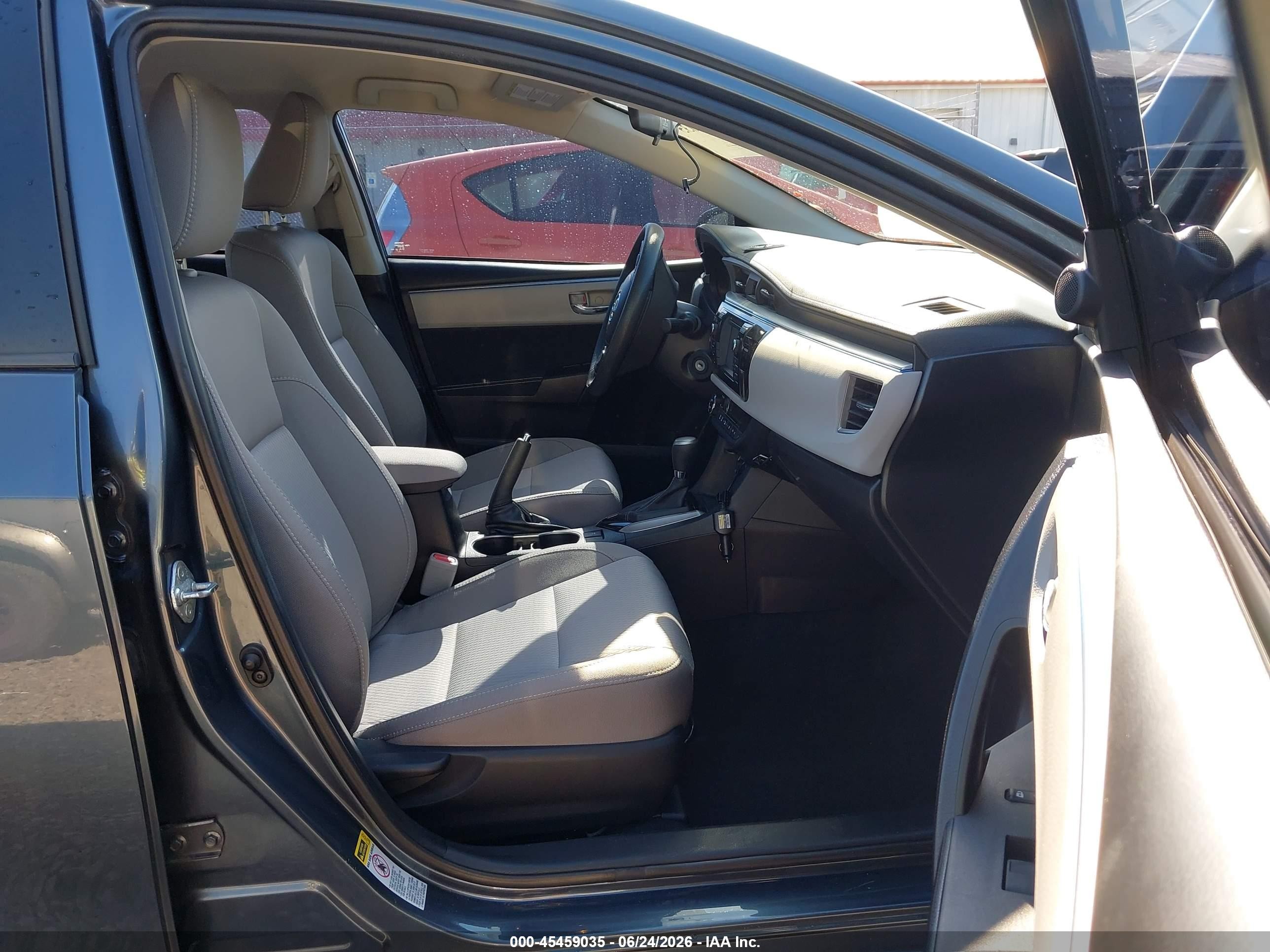 2015 Toyota Corolla Le Plus Blue vin: 2T1BURHE1FC348468