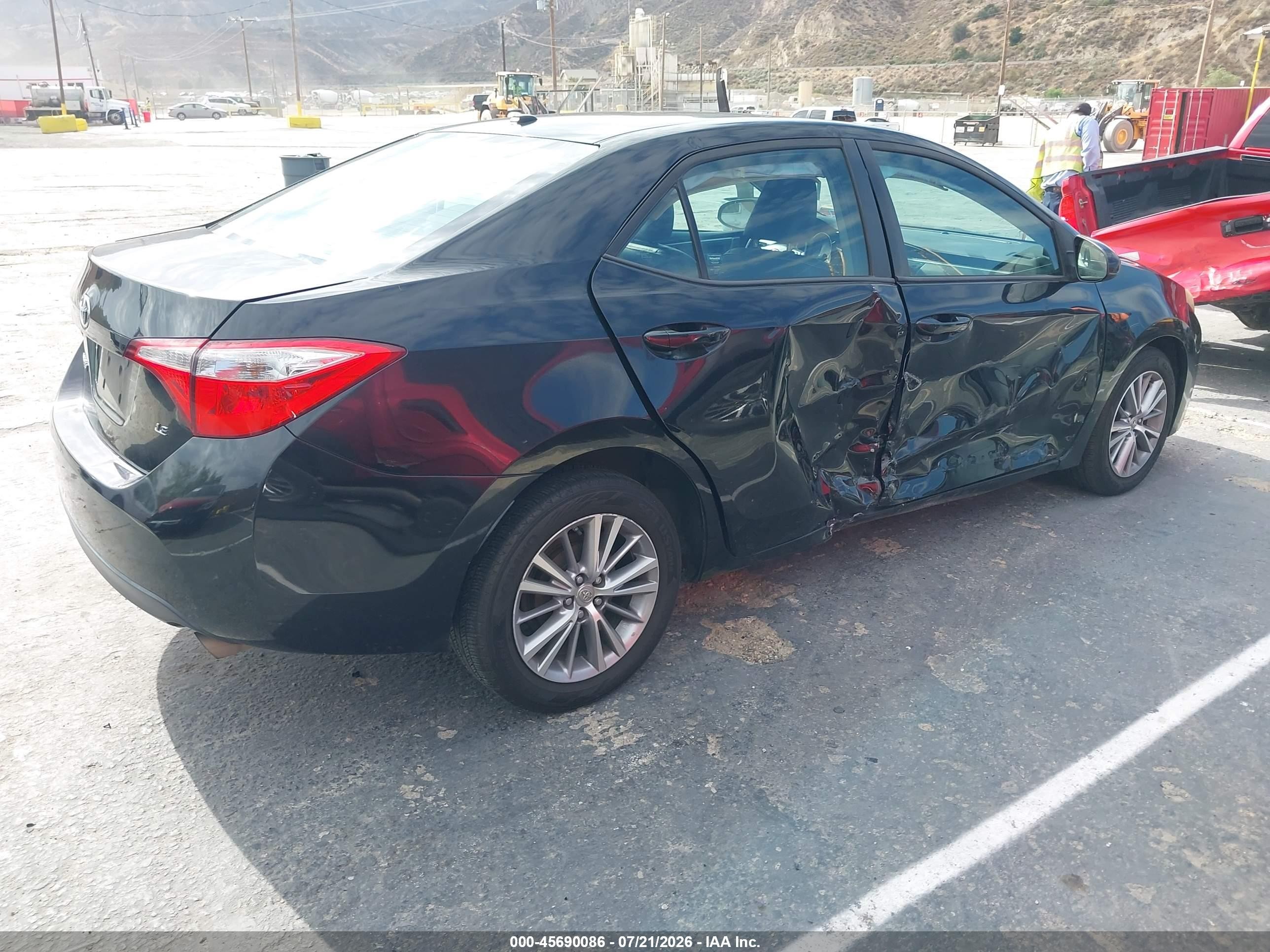 2015 Toyota Corolla Le Premium Black vin: 2T1BURHE1FC351676