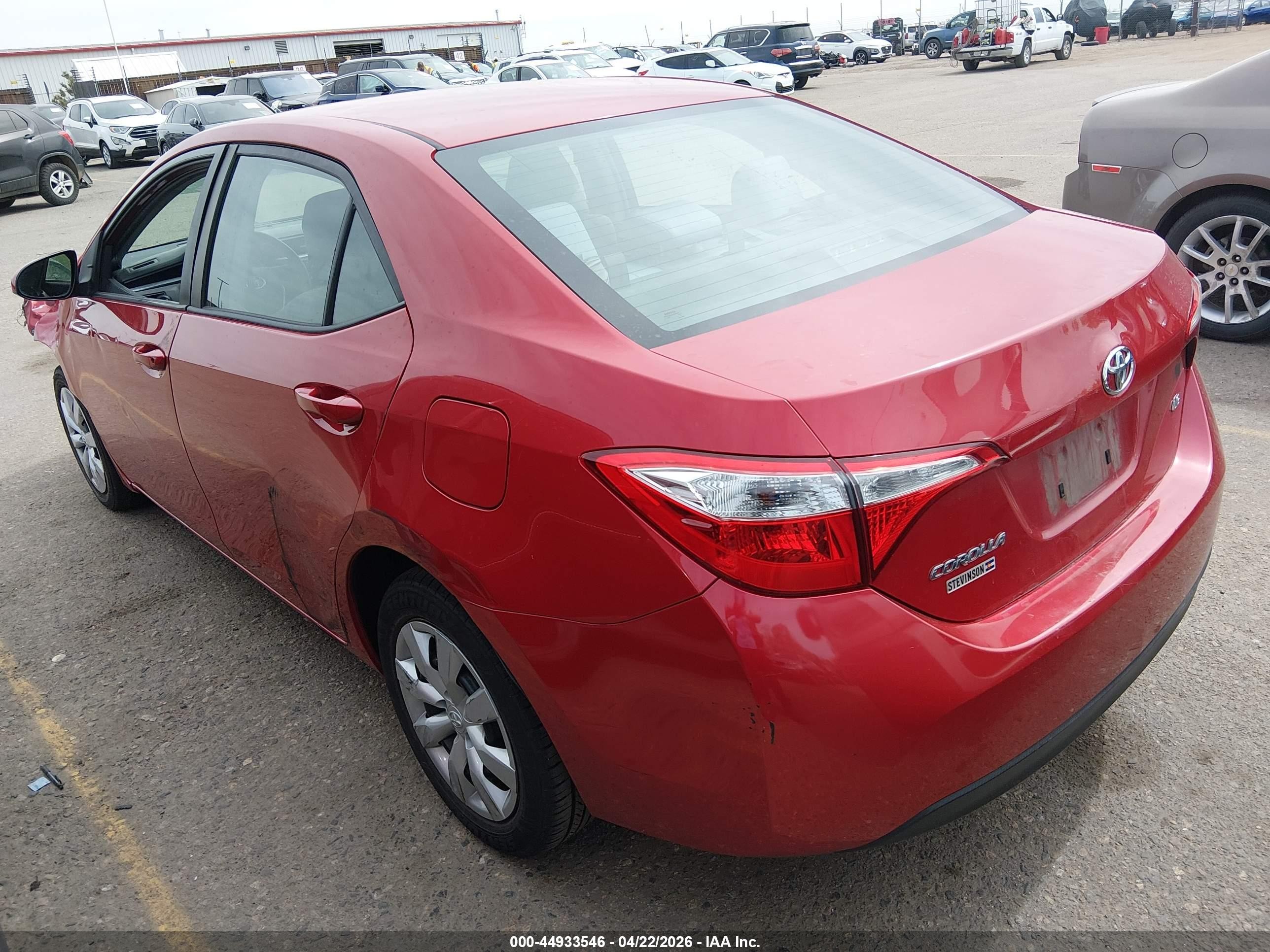 2015 Toyota Corolla Le Red vin: 2T1BURHE1FC351841