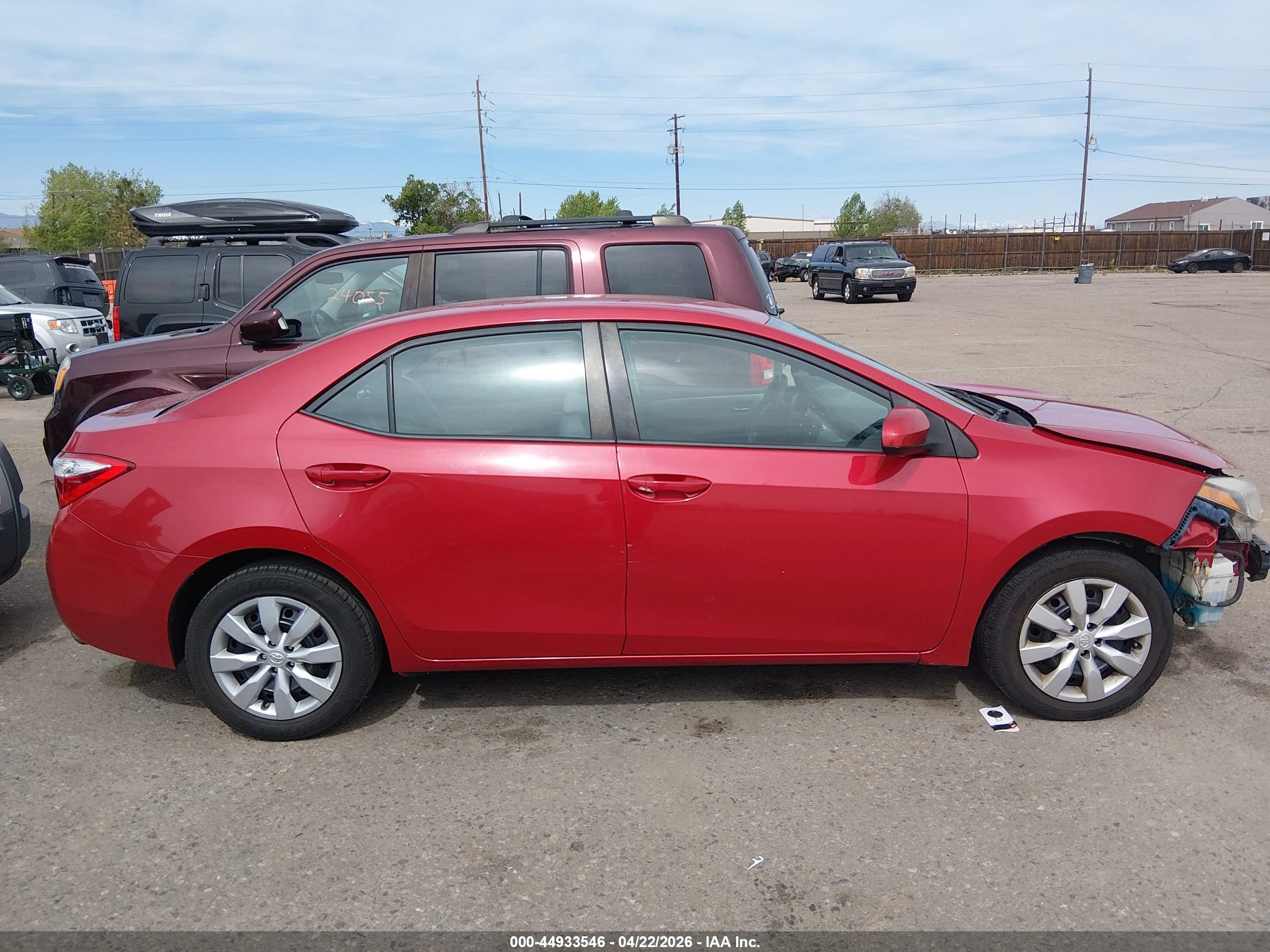 2015 Toyota Corolla Le Red vin: 2T1BURHE1FC351841