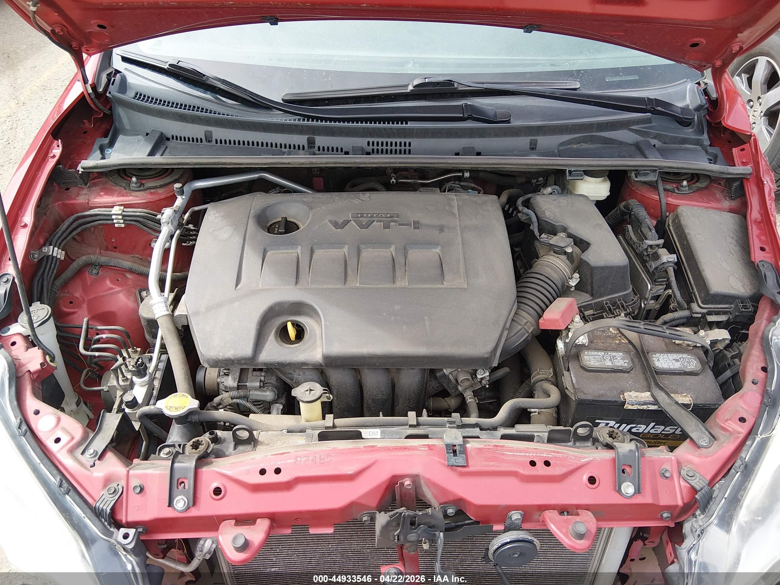 2015 Toyota Corolla Le Red vin: 2T1BURHE1FC351841