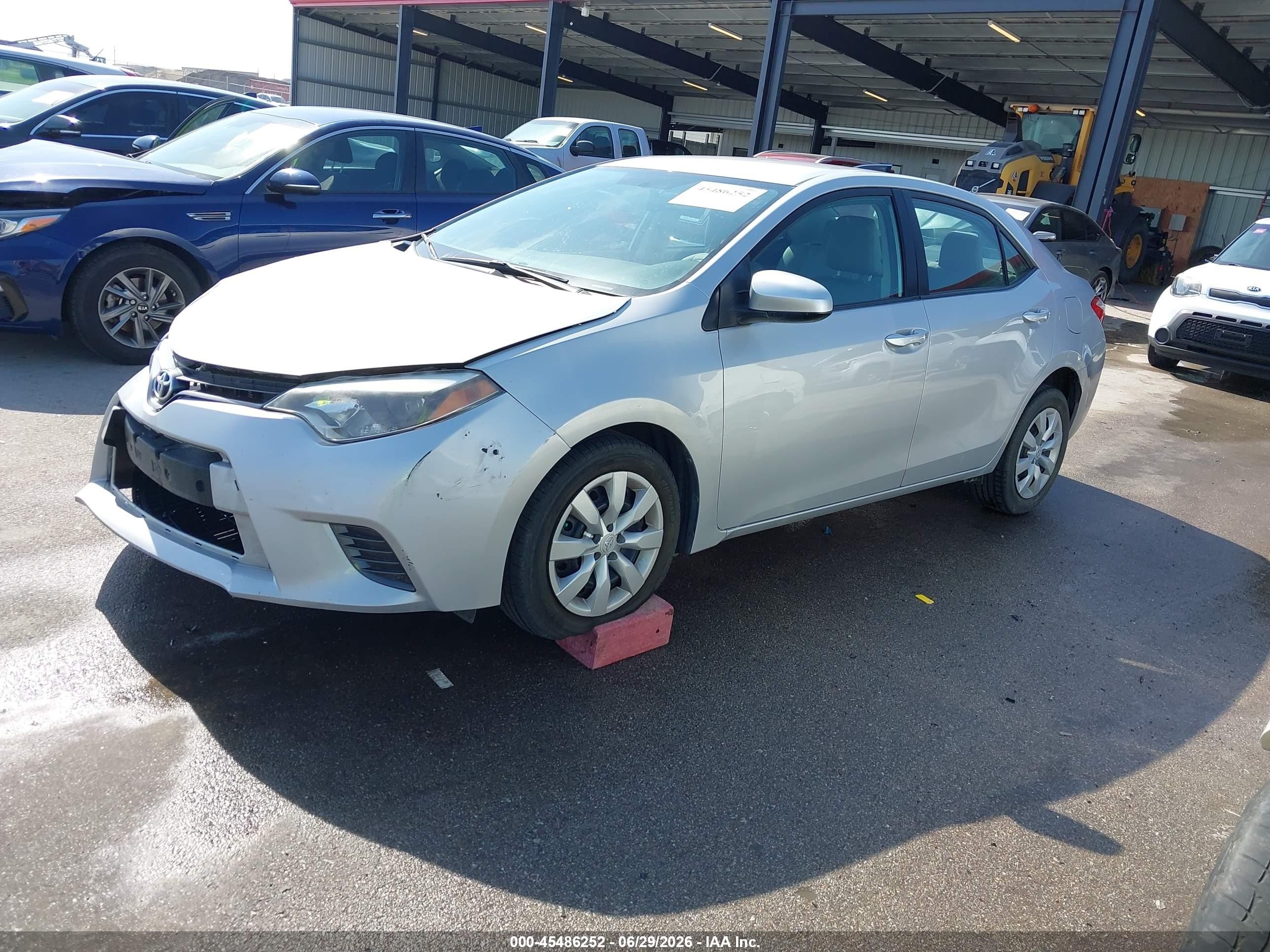 2015 Toyota Corolla Le Silver vin: 2T1BURHE1FC352911