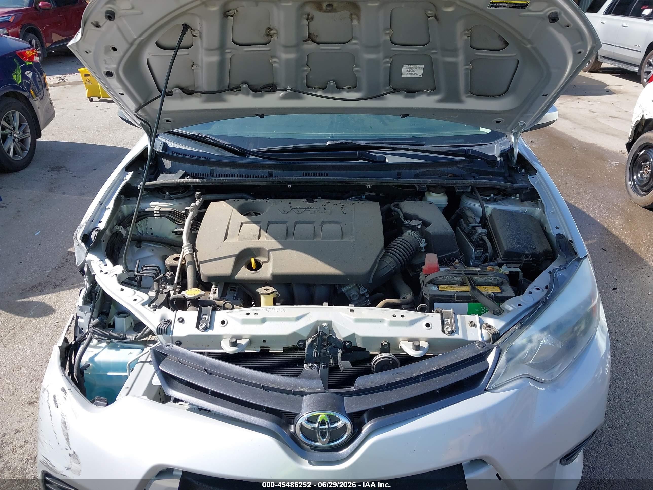 2015 Toyota Corolla Le Silver vin: 2T1BURHE1FC352911