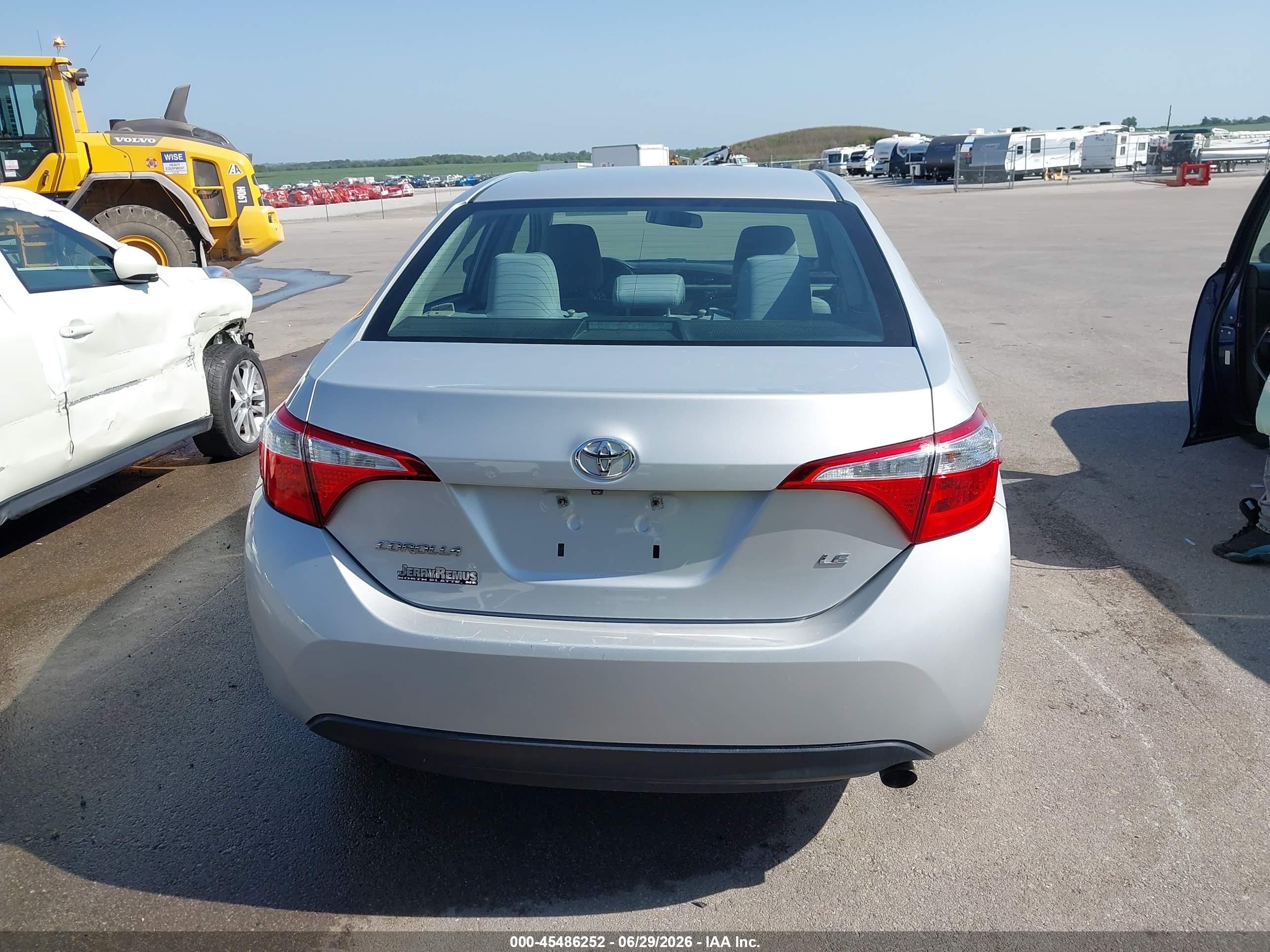2015 Toyota Corolla Le Silver vin: 2T1BURHE1FC352911