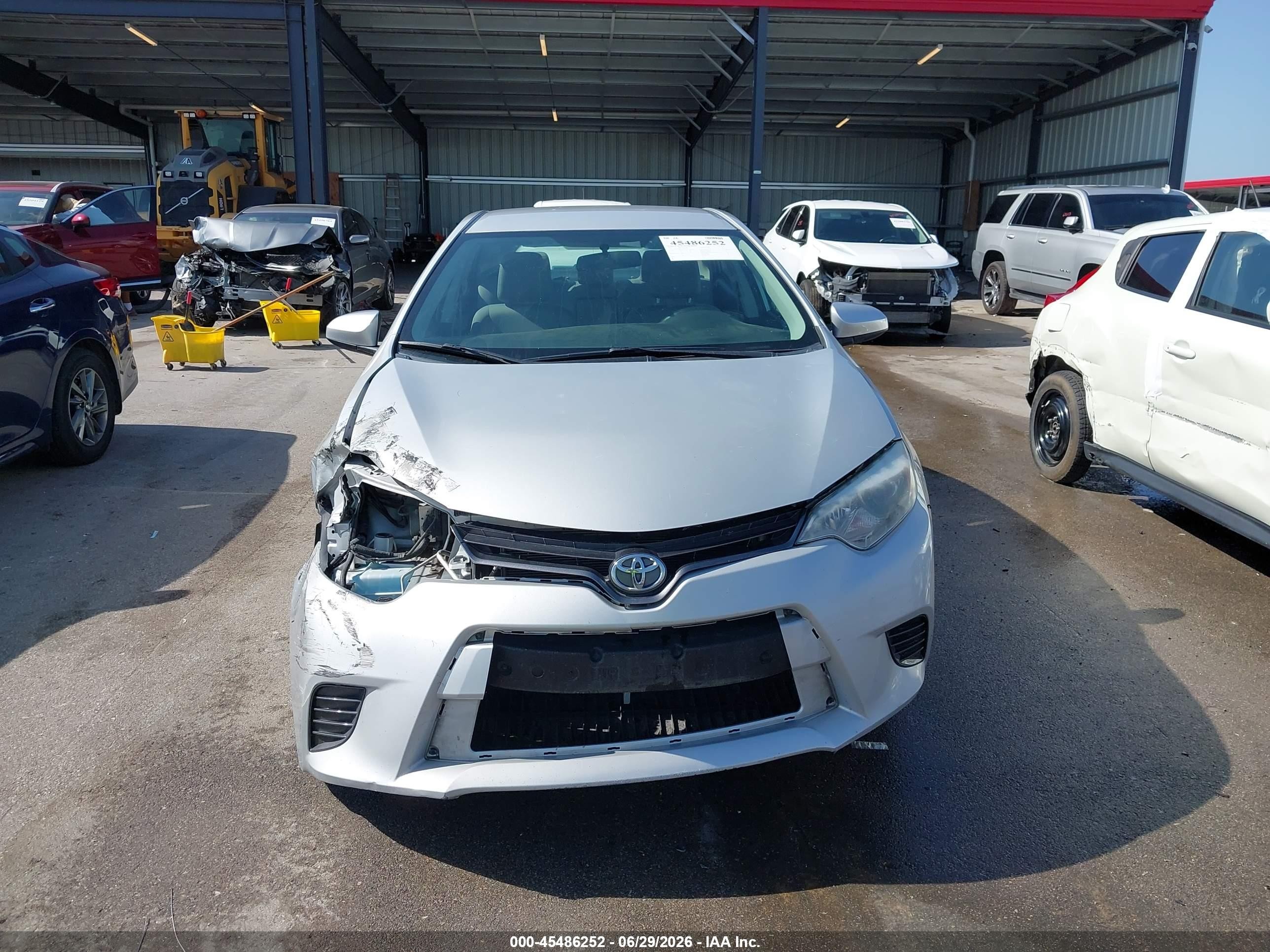 2015 Toyota Corolla Le Silver vin: 2T1BURHE1FC352911