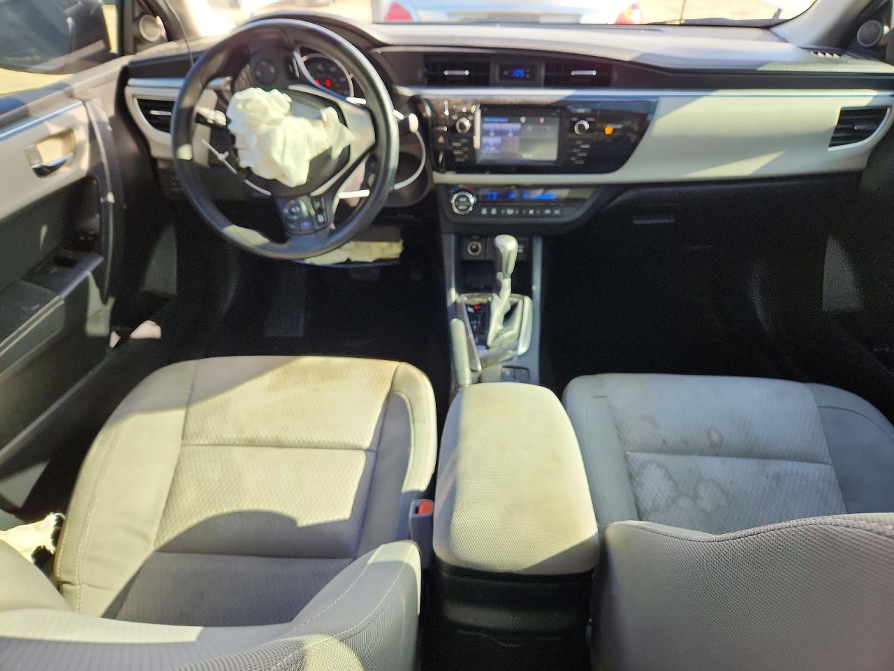 2015 Toyota Corolla Белый vin: 2T1BURHE1FC357770