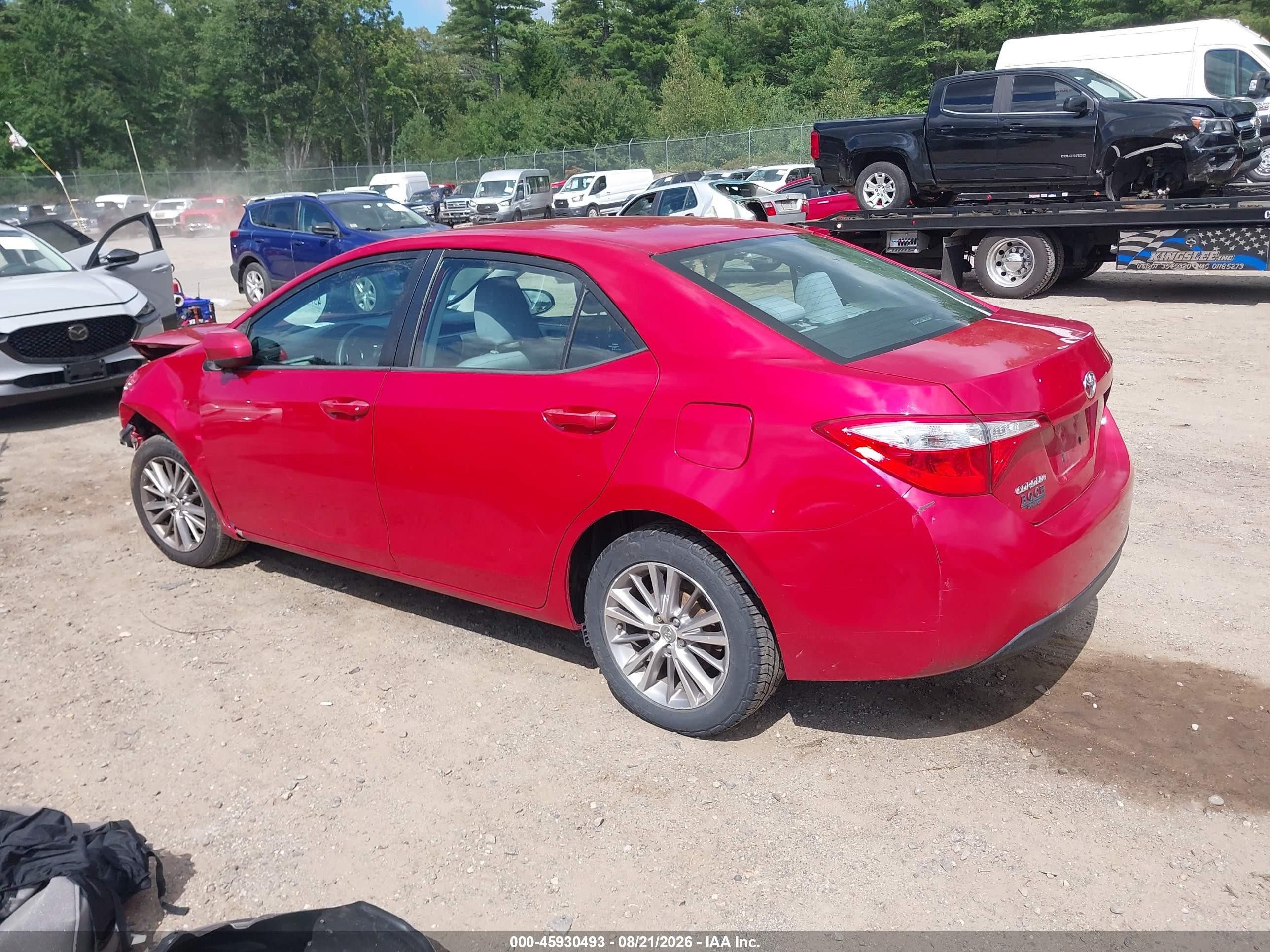 2015 Toyota Corolla Le Plus Red vin: 2T1BURHE1FC359194