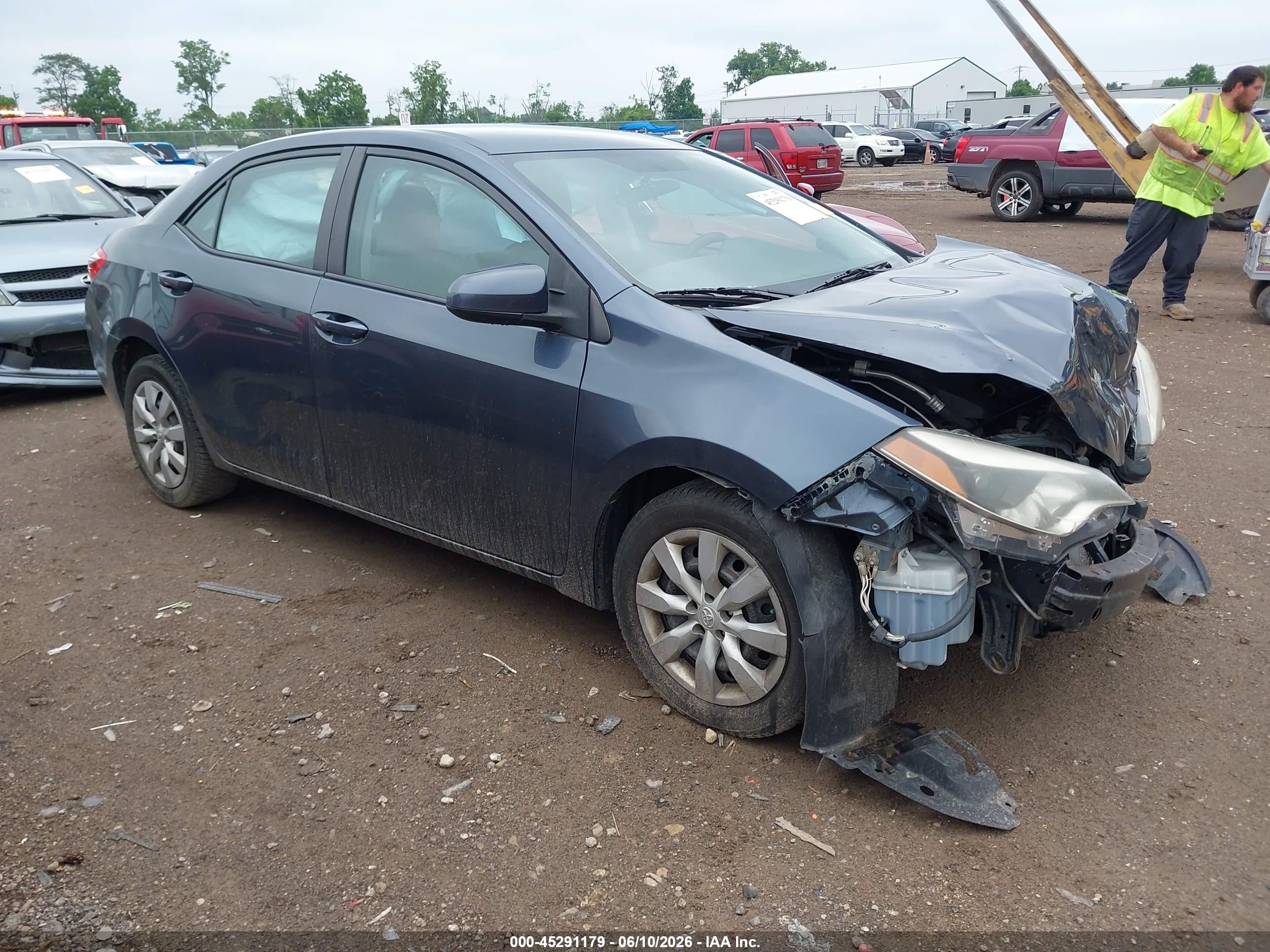 2015 Toyota Corolla Le Gray vin: 2T1BURHE1FC366114