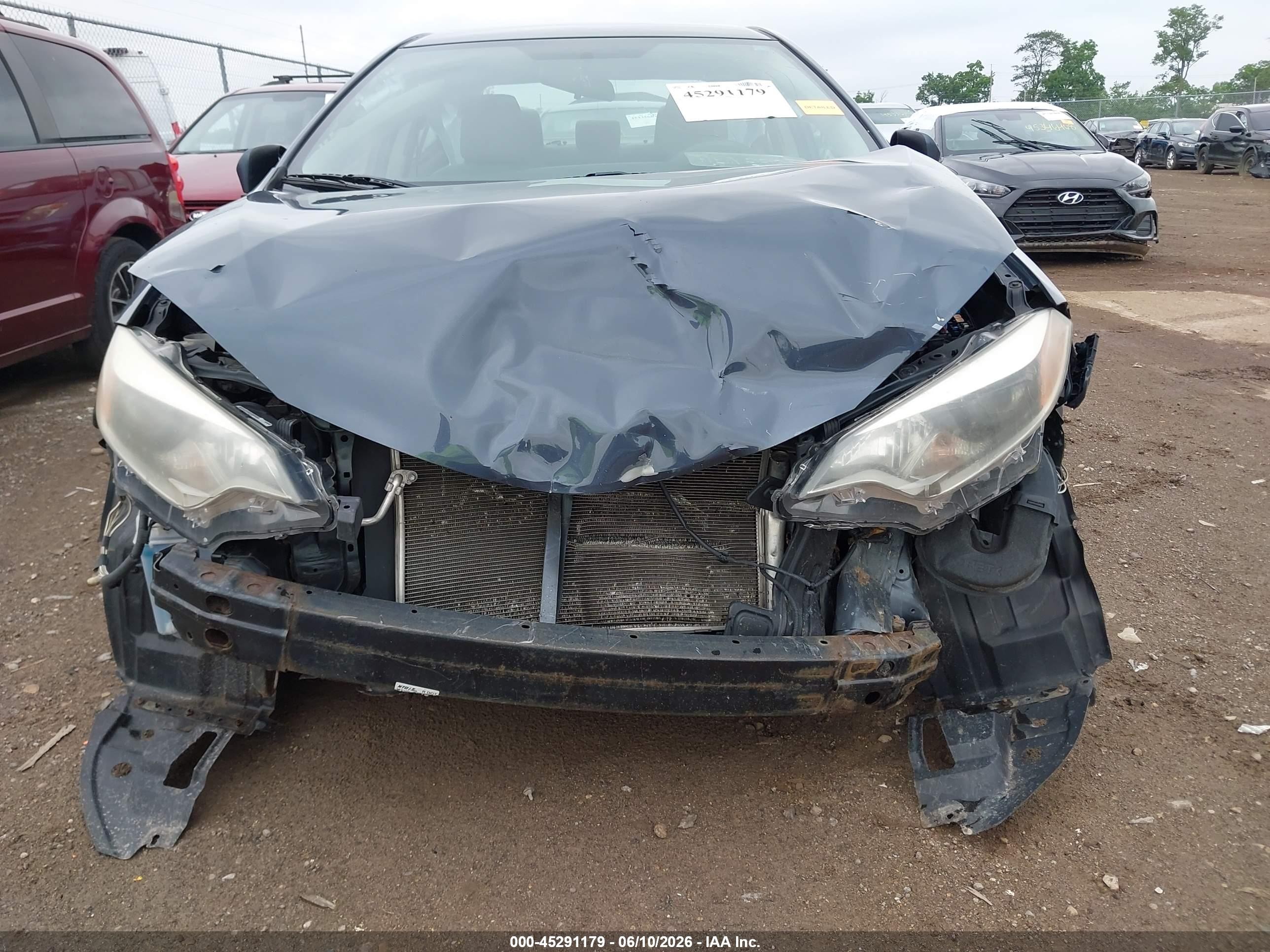 2015 Toyota Corolla Le Gray vin: 2T1BURHE1FC366114