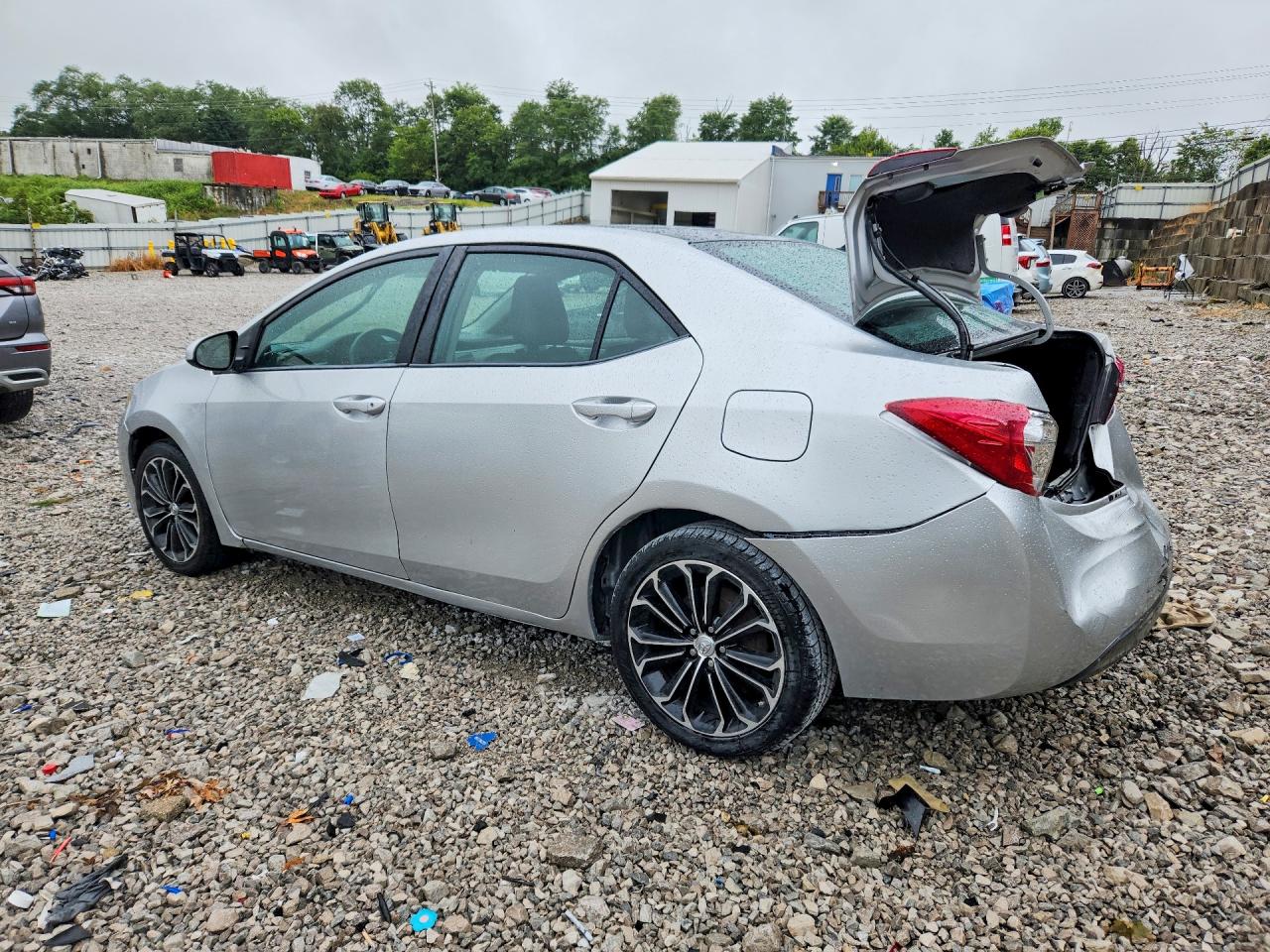 2015 Toyota Corolla Le Silver vin: 2T1BURHE1FC374732