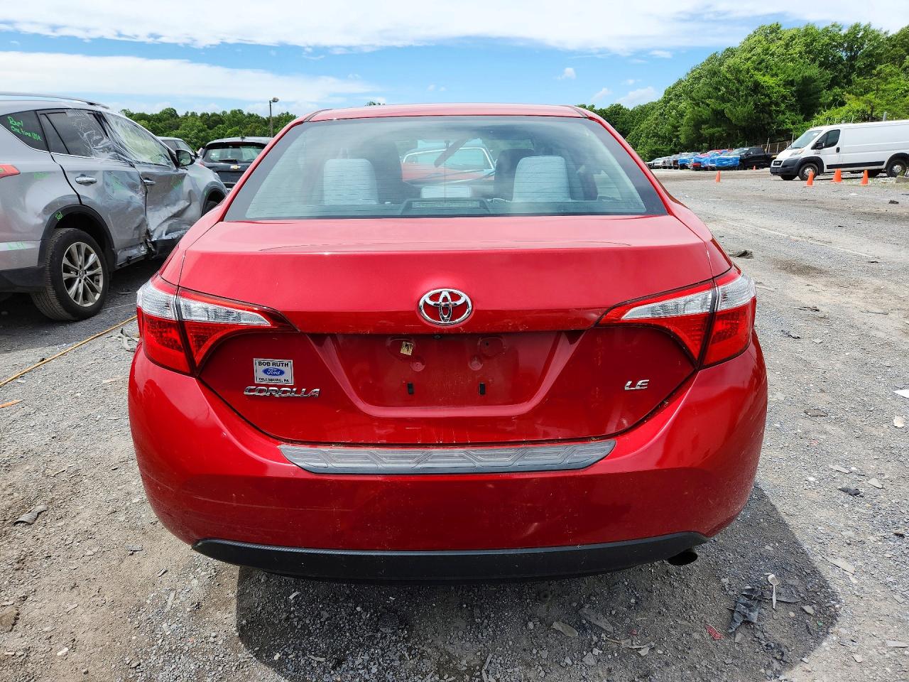 2015 Toyota Corolla Le Red vin: 2T1BURHE1FC391000