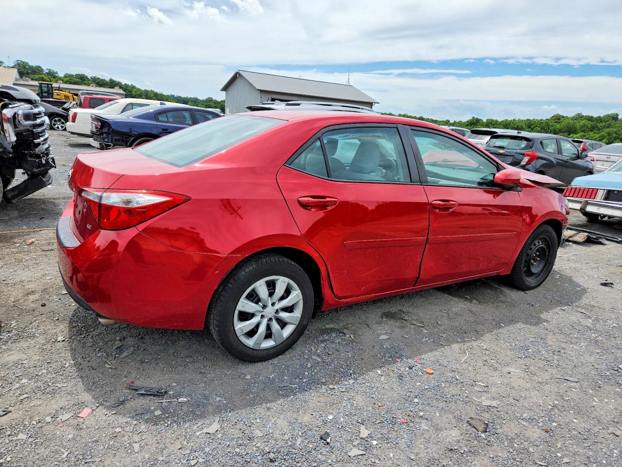 2015 Toyota Corolla Le Red vin: 2T1BURHE1FC391000