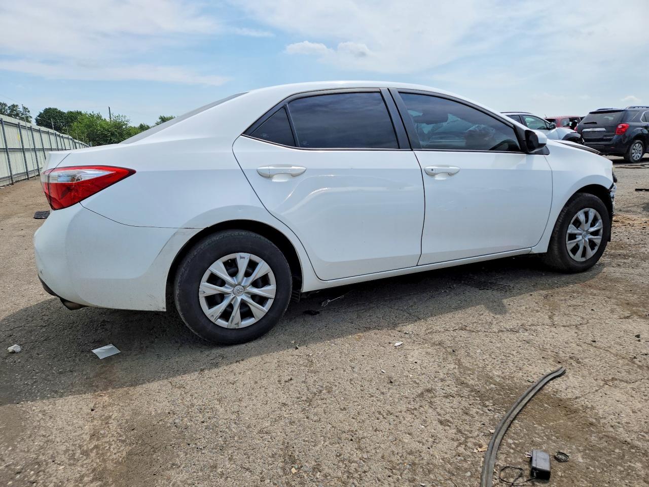 2015 Toyota Corolla L White vin: 2T1BURHE1FC391269