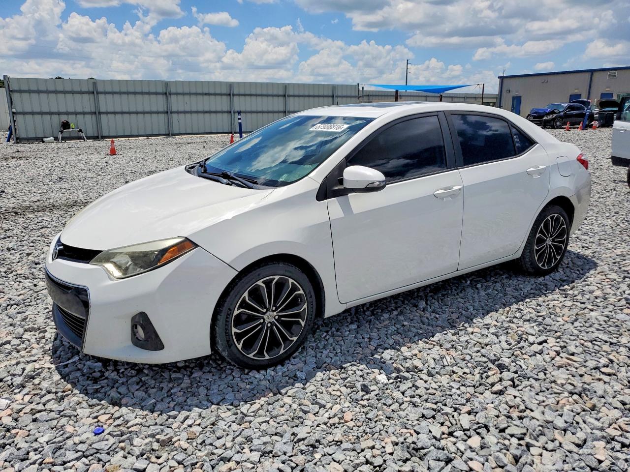2015 Toyota Corolla S Plus White vin: 2T1BURHE1FC395502