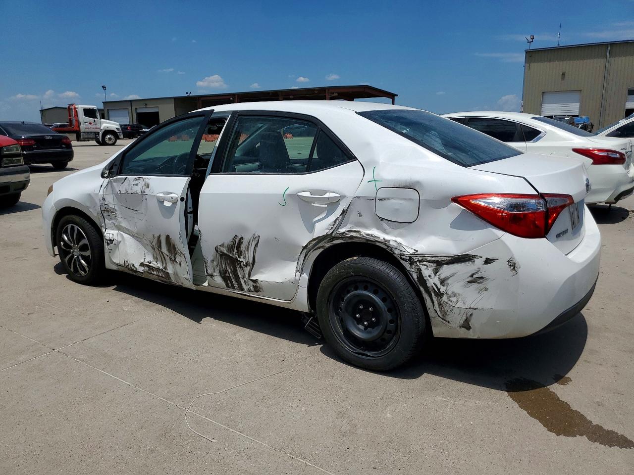 2015 Toyota Corolla Le White vin: 2T1BURHE1FC400794