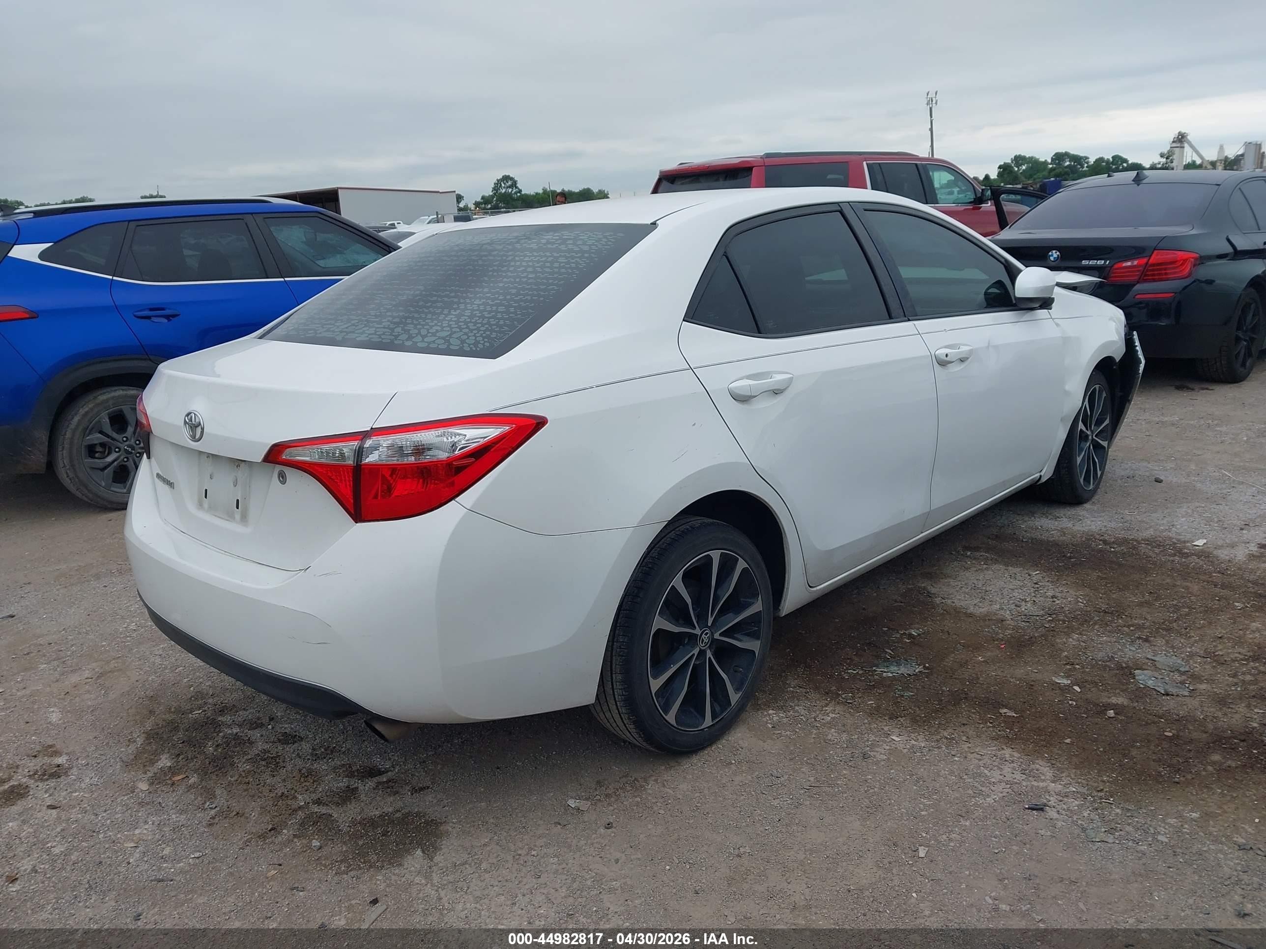 2015 Toyota Corolla L White vin: 2T1BURHE1FC405106