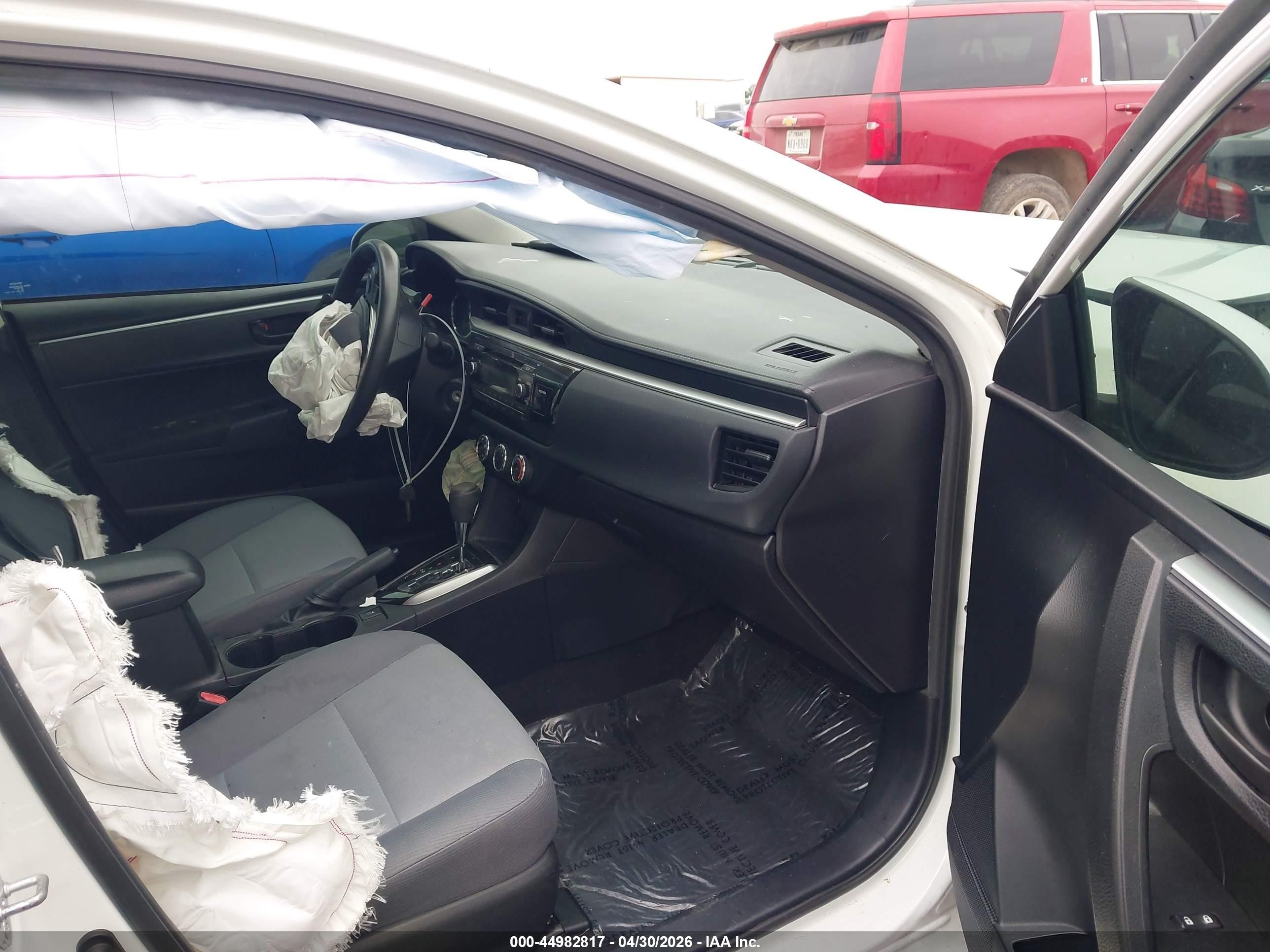 2015 Toyota Corolla L White vin: 2T1BURHE1FC405106