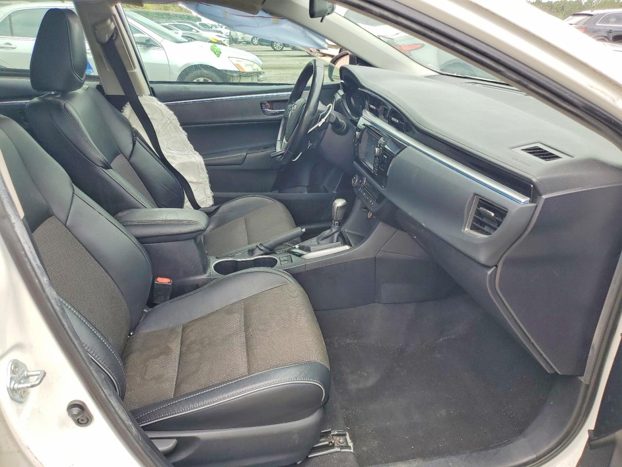 2015 Toyota Corolla S Plus White vin: 2T1BURHE1FC412685