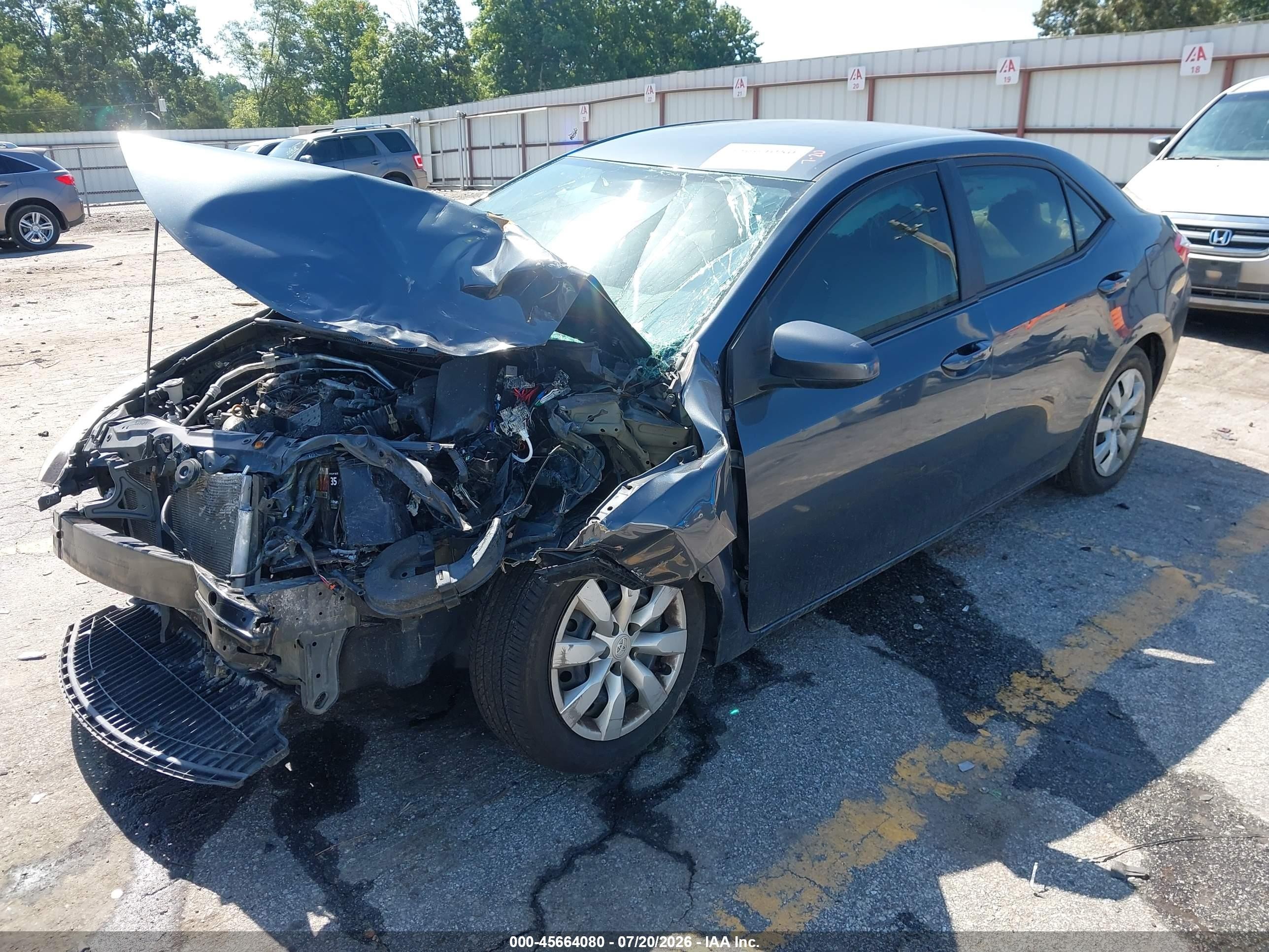 2015 Toyota Corolla Le Blue vin: 2T1BURHE1FC421273