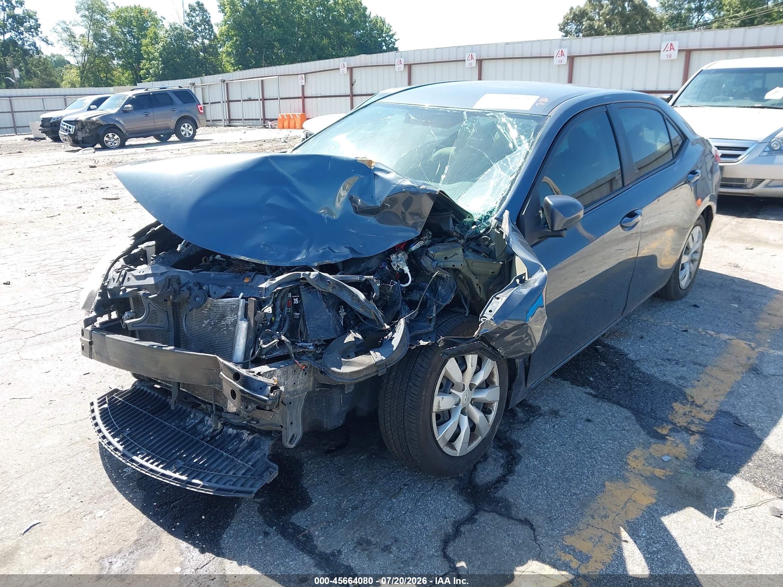 2015 Toyota Corolla Le Blue vin: 2T1BURHE1FC421273