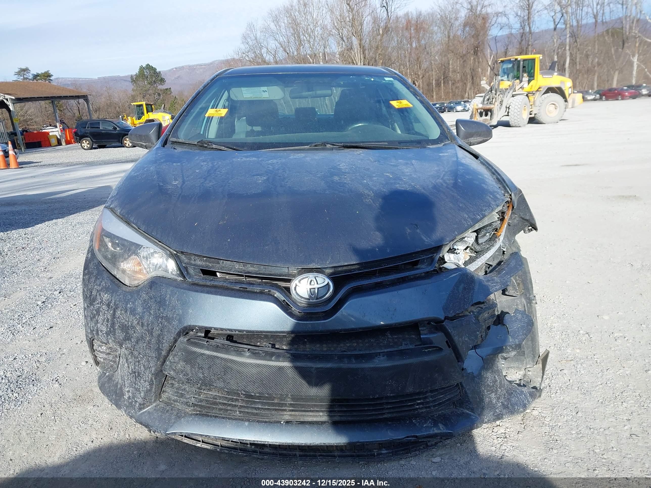 2015 Toyota Corolla Le Gray vin: 2T1BURHE1FC421774