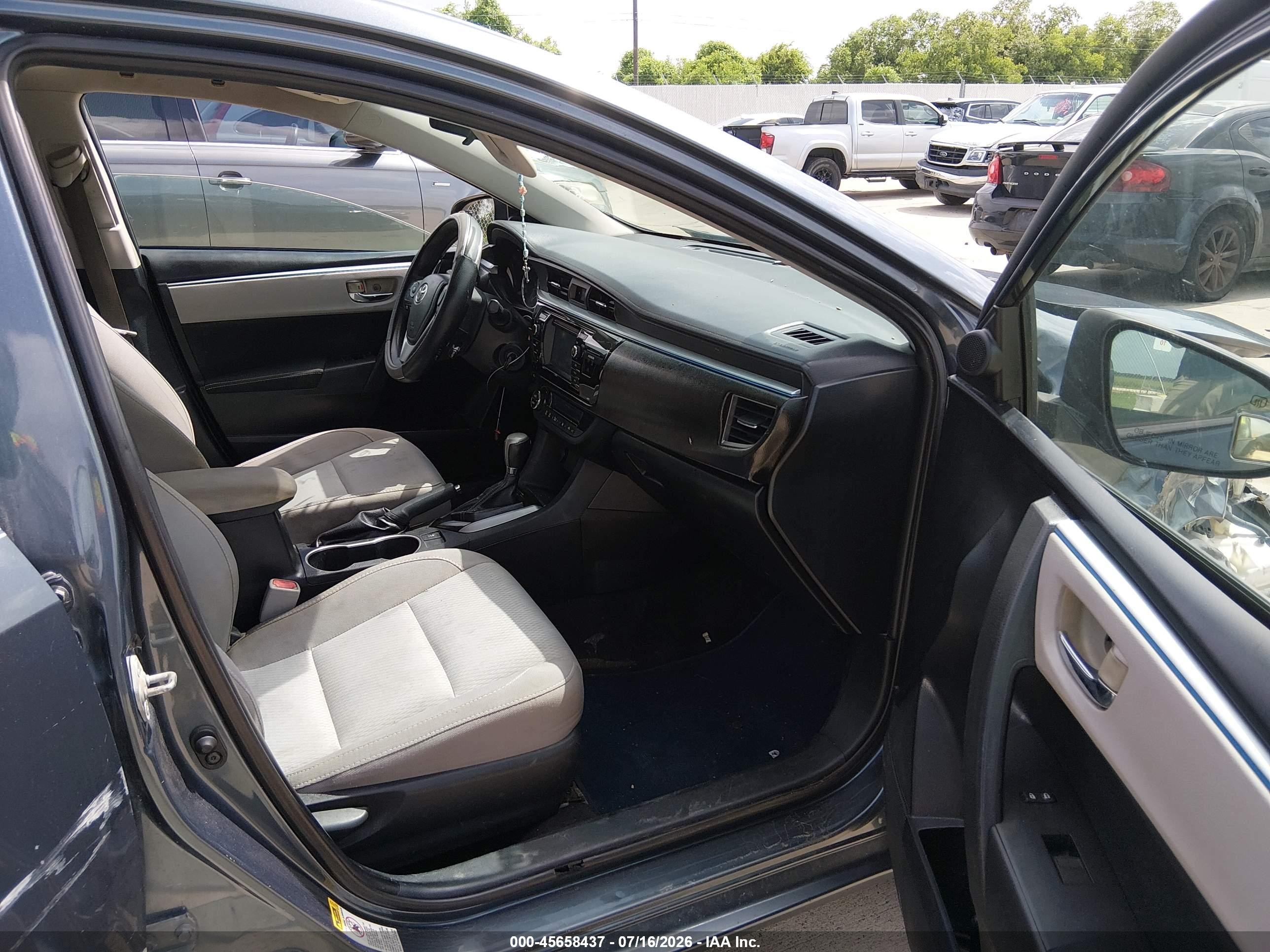 2015 Toyota Corolla Le Gray vin: 2T1BURHE1FC457416