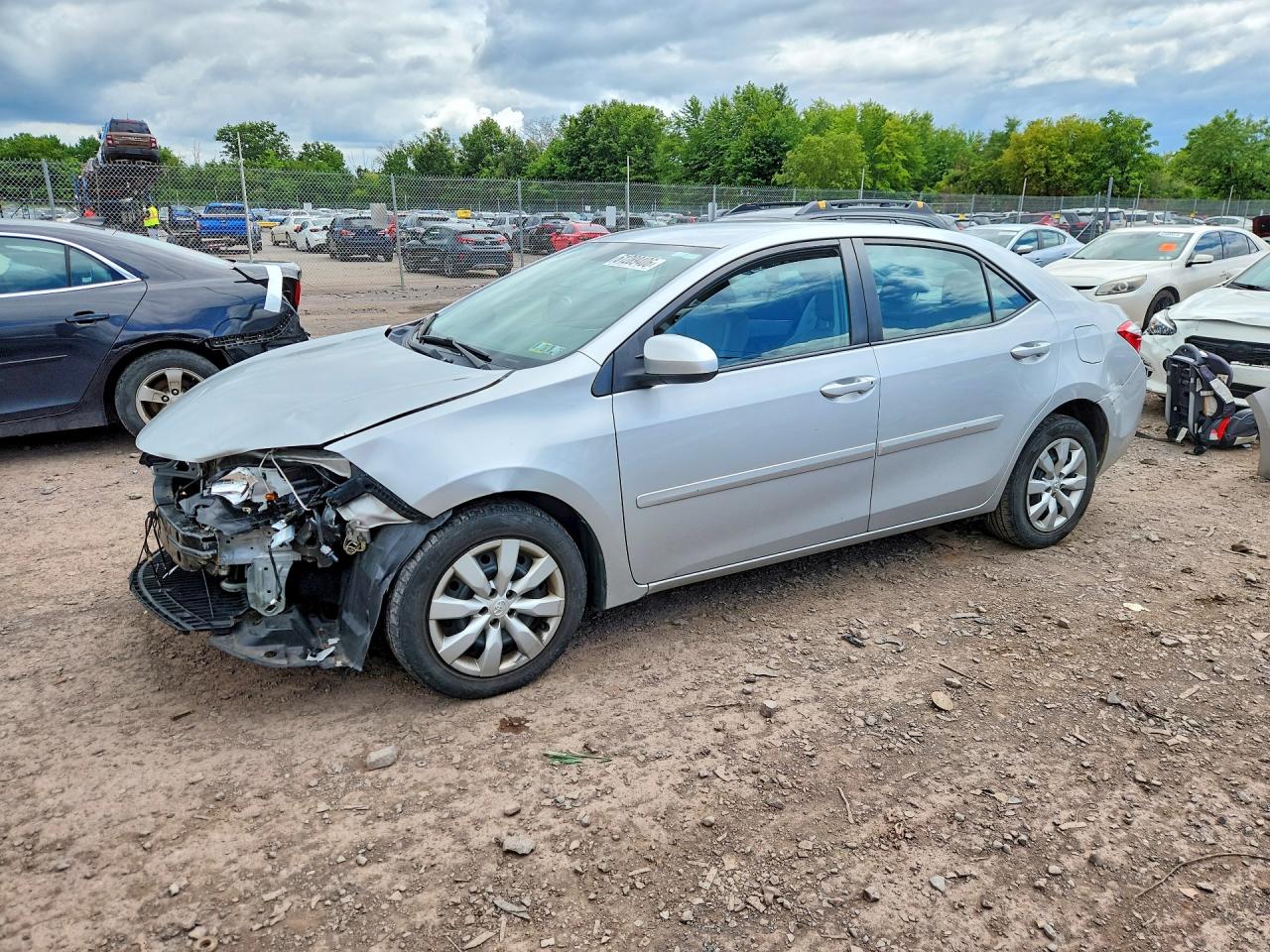 2015 Toyota Corolla Le Silver vin: 2T1BURHE1FC459196