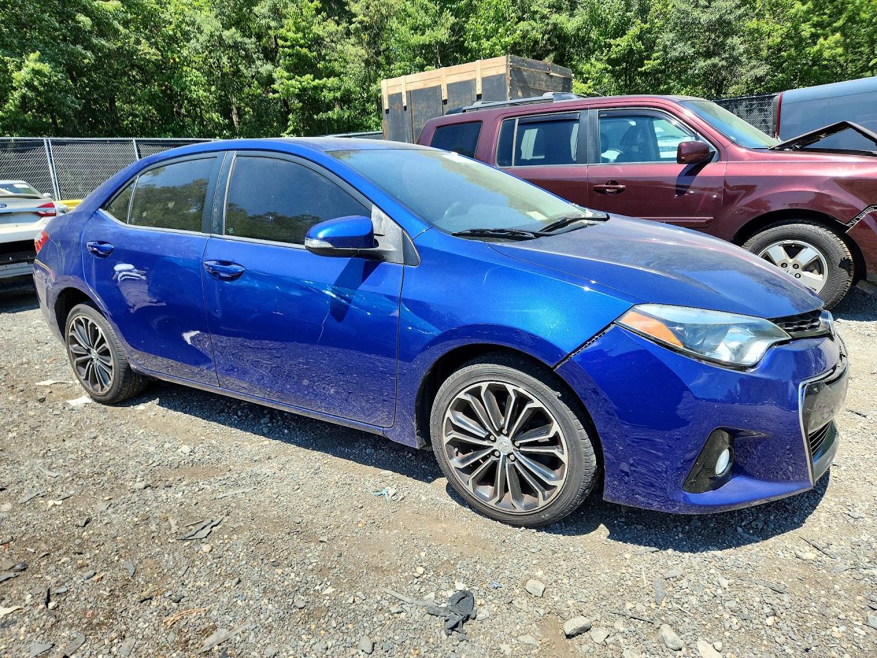 2015 Toyota Corolla S Plus Blue vin: 2T1BURHE1FC471526