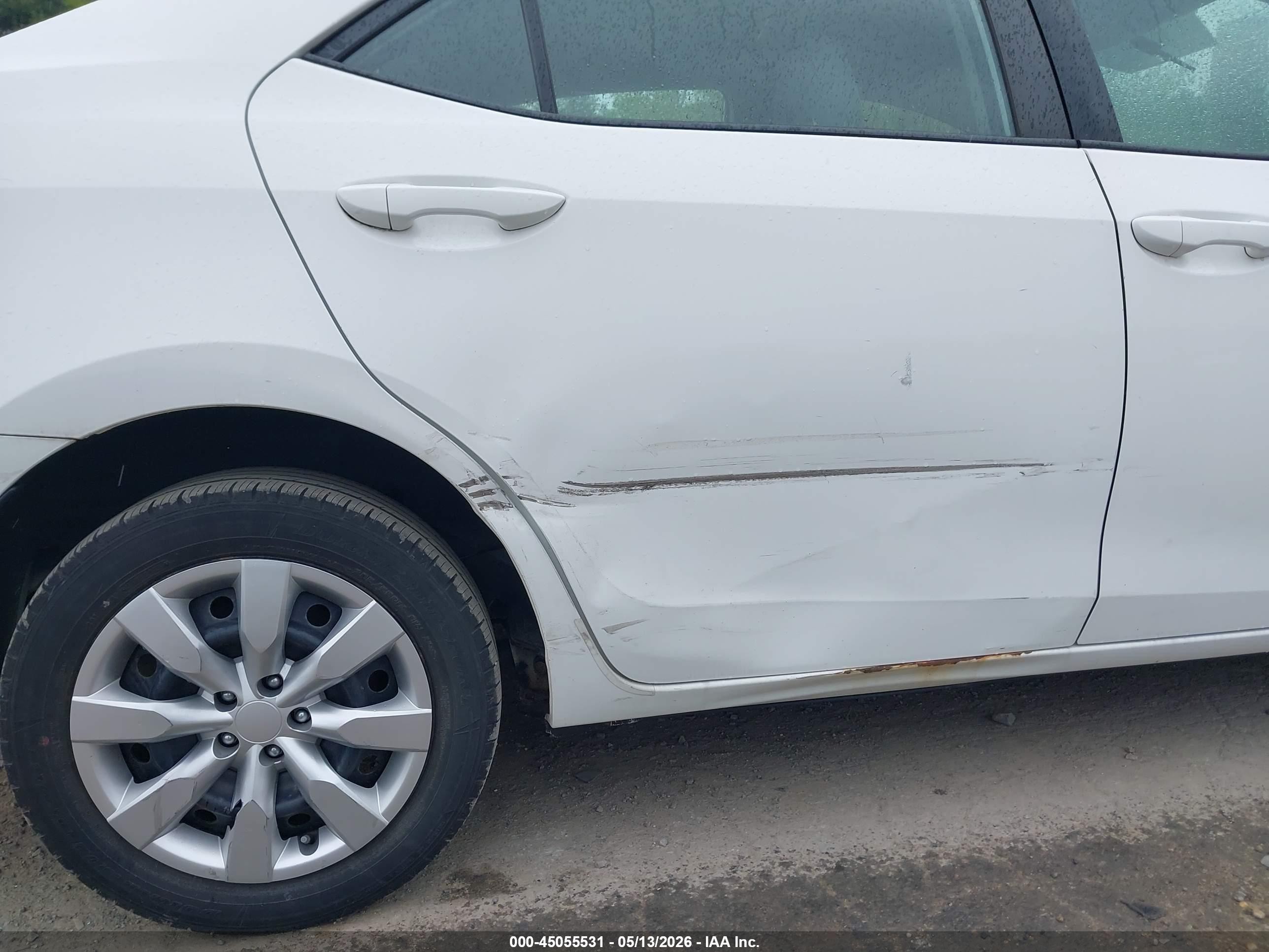 2015 Toyota Corolla Le Silver vin: 2T1BURHE1FC472658