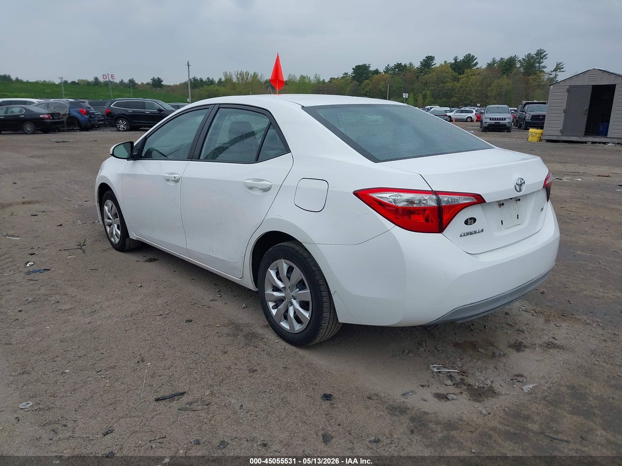 2015 Toyota Corolla Le Silver vin: 2T1BURHE1FC472658