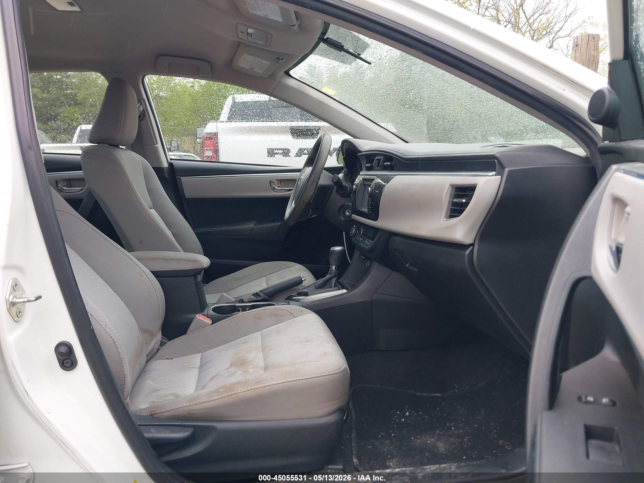 2015 Toyota Corolla Le Silver vin: 2T1BURHE1FC472658