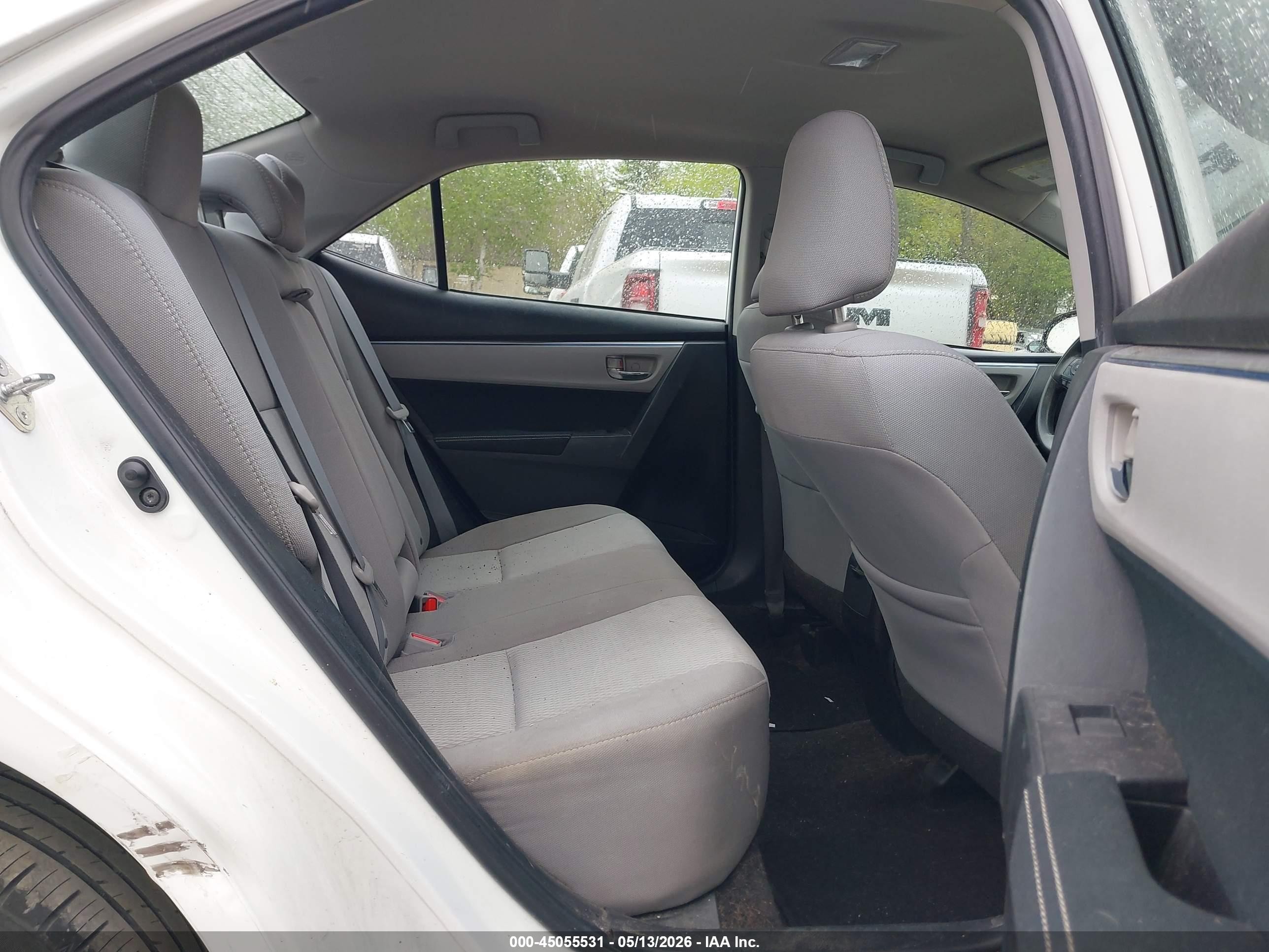 2015 Toyota Corolla Le Silver vin: 2T1BURHE1FC472658