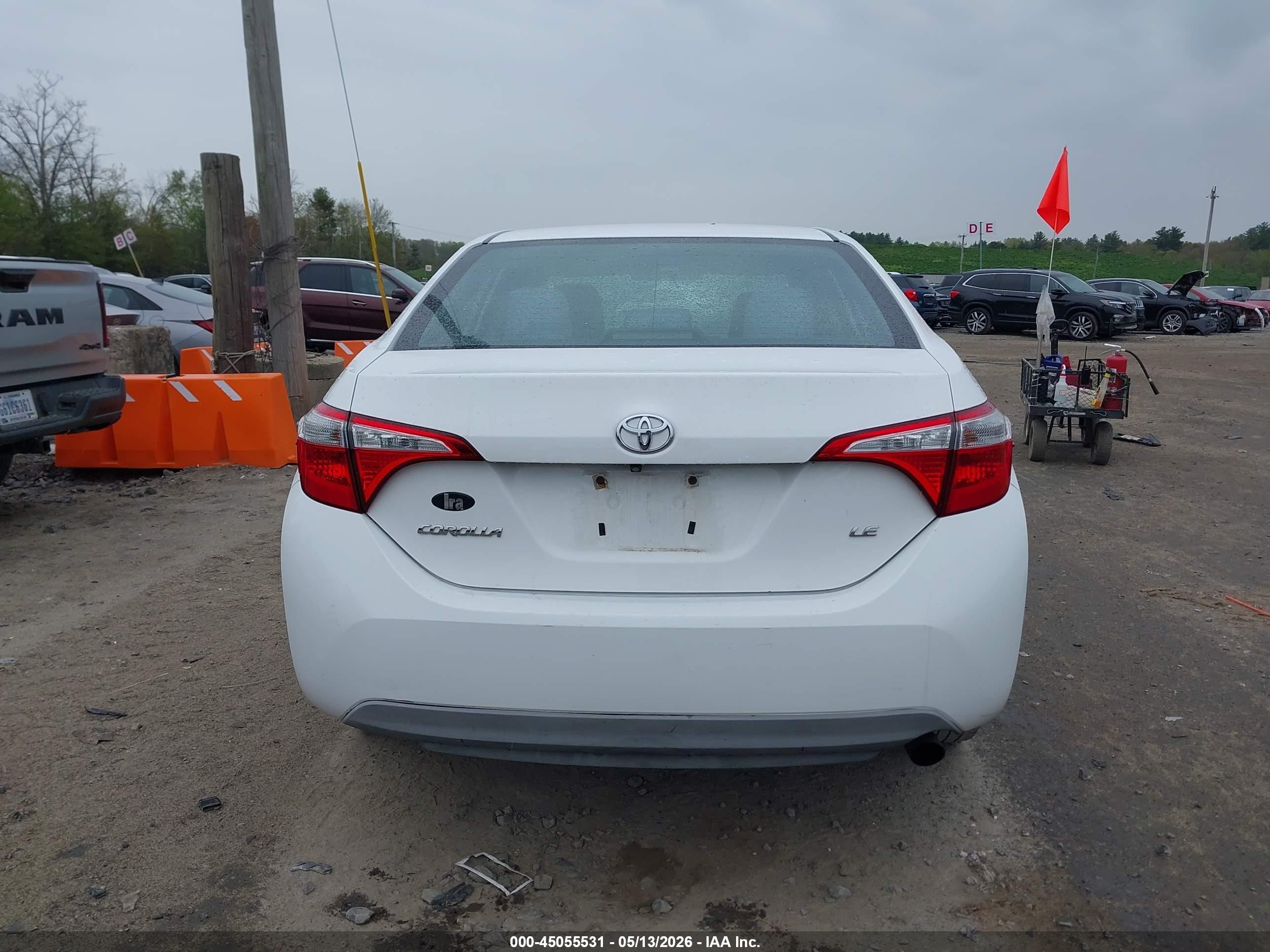 2015 Toyota Corolla Le Silver vin: 2T1BURHE1FC472658