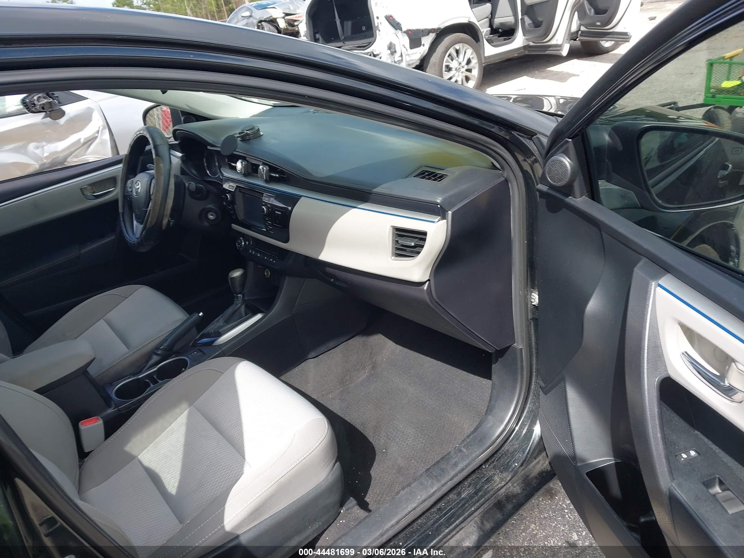 2015 Toyota Corolla Le Black vin: 2T1BURHE1FC473647