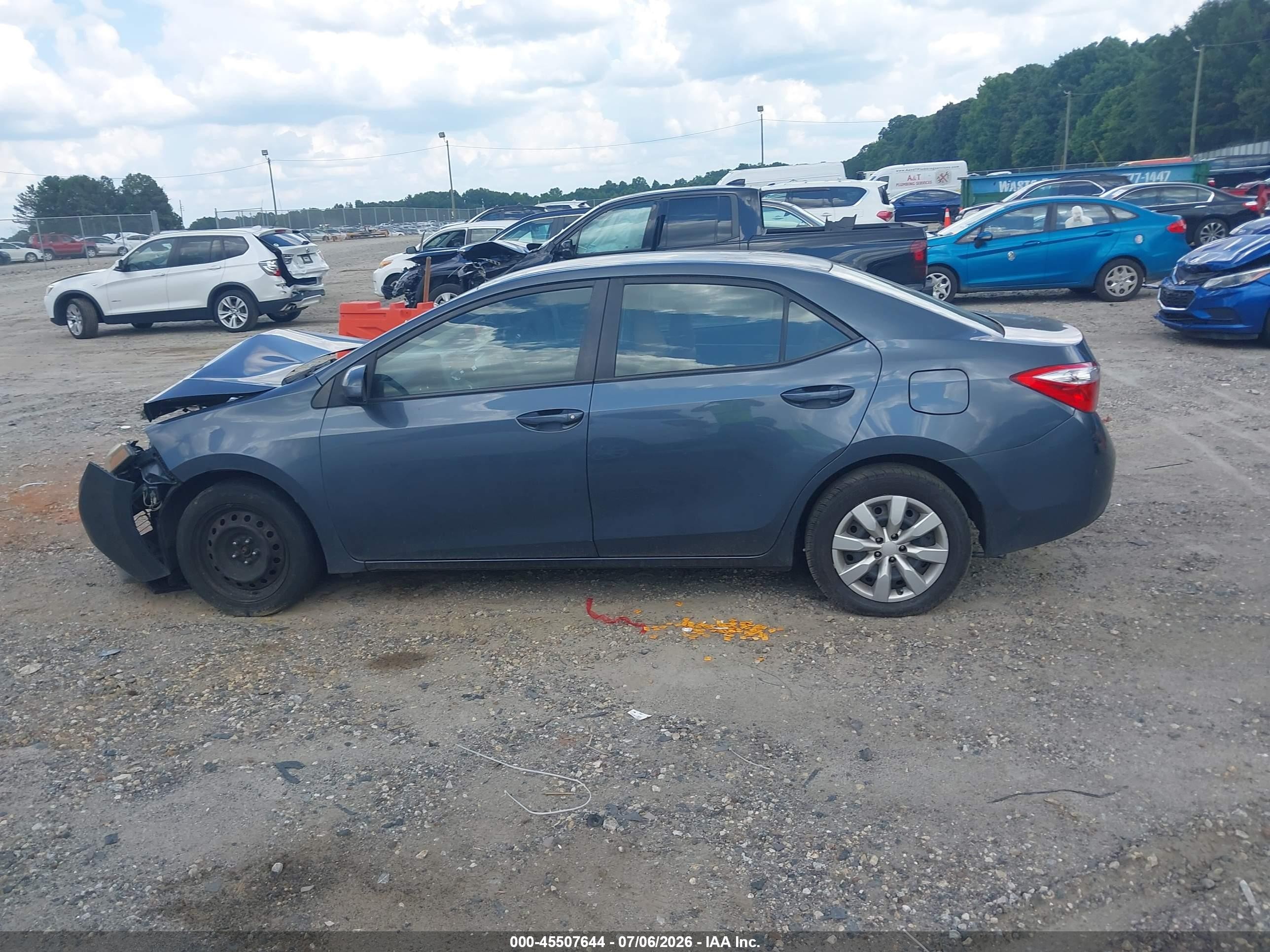 2015 Toyota Corolla Le Gray vin: 2T1BURHE1FC475611