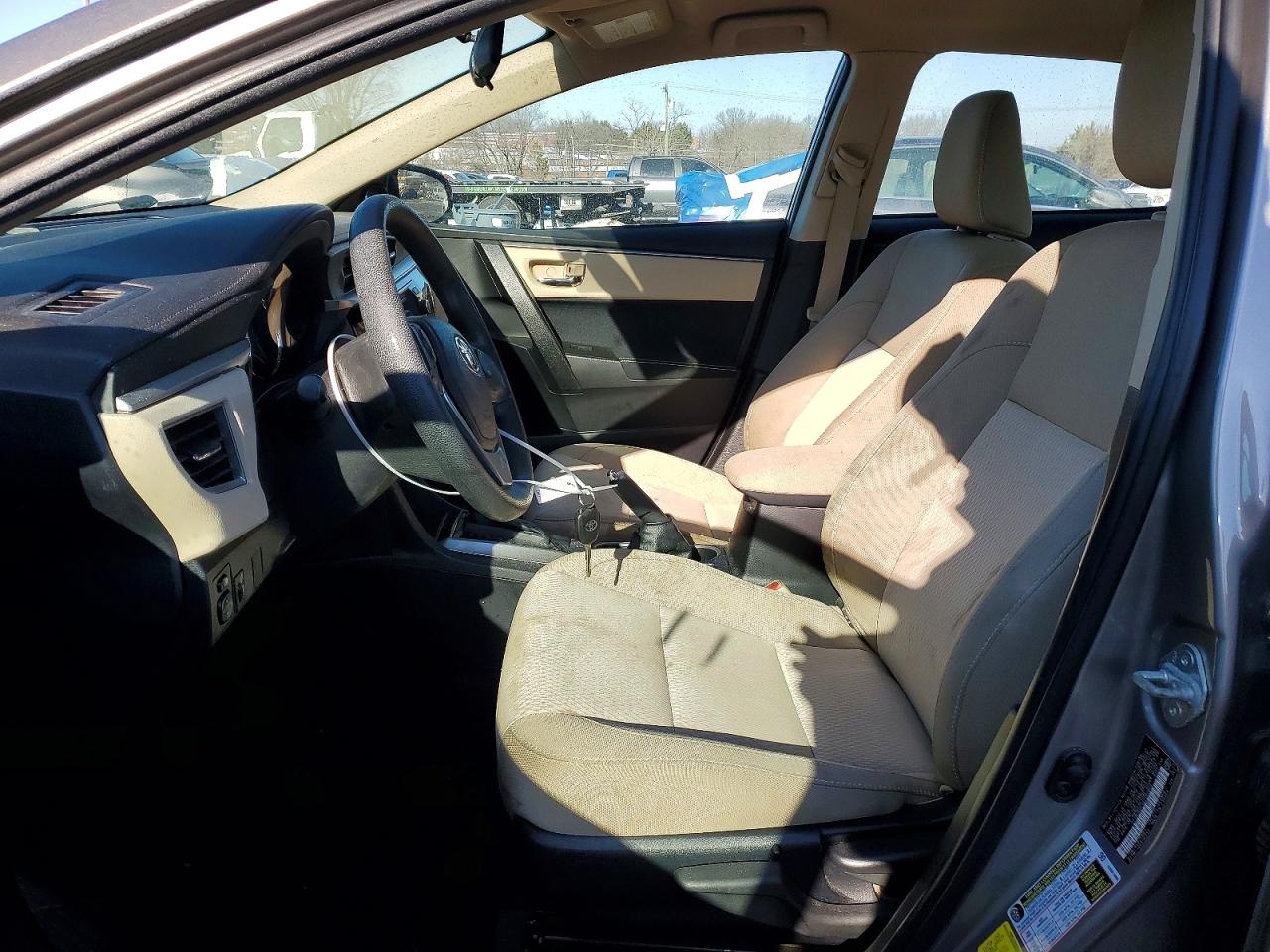 2016 Toyota Corolla Tan vin: 2T1BURHE1GC500606