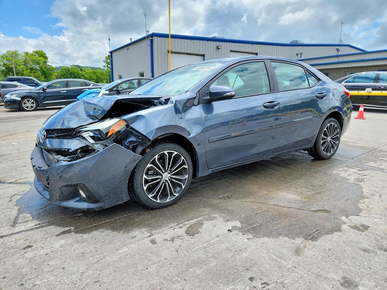 2016 Toyota Corolla S Plus Blue vin: 2T1BURHE1GC631003