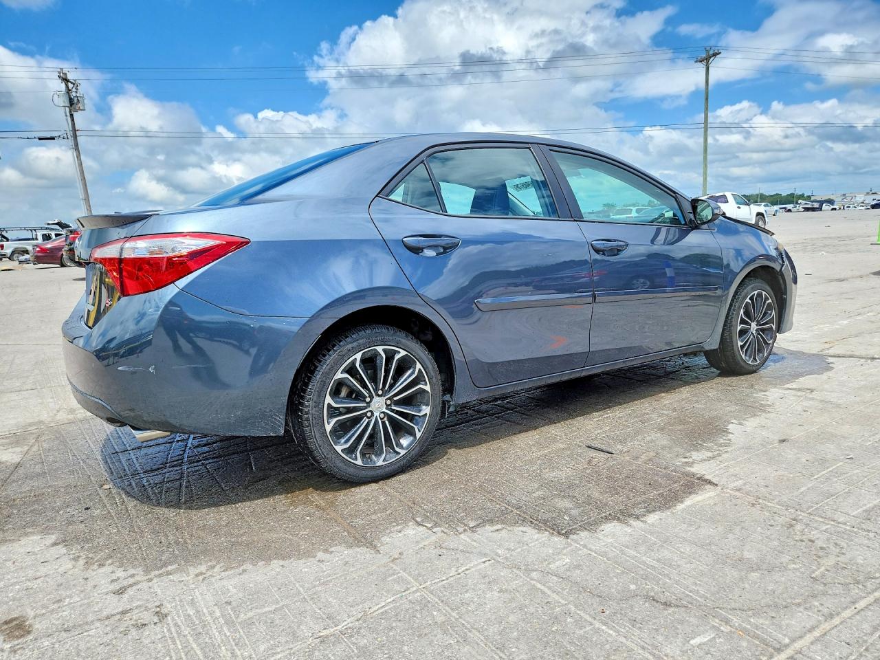 2016 Toyota Corolla S Plus Blue vin: 2T1BURHE1GC631003