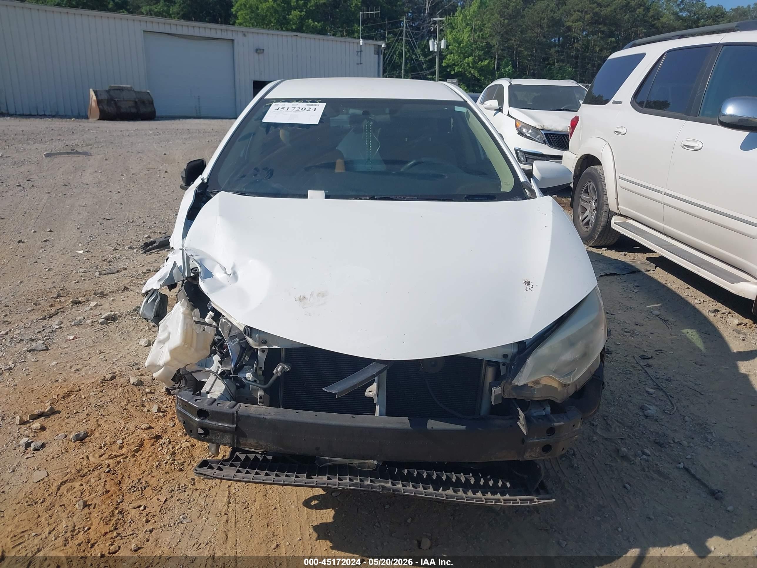 2016 Toyota Corolla Le White vin: 2T1BURHE1GC656063