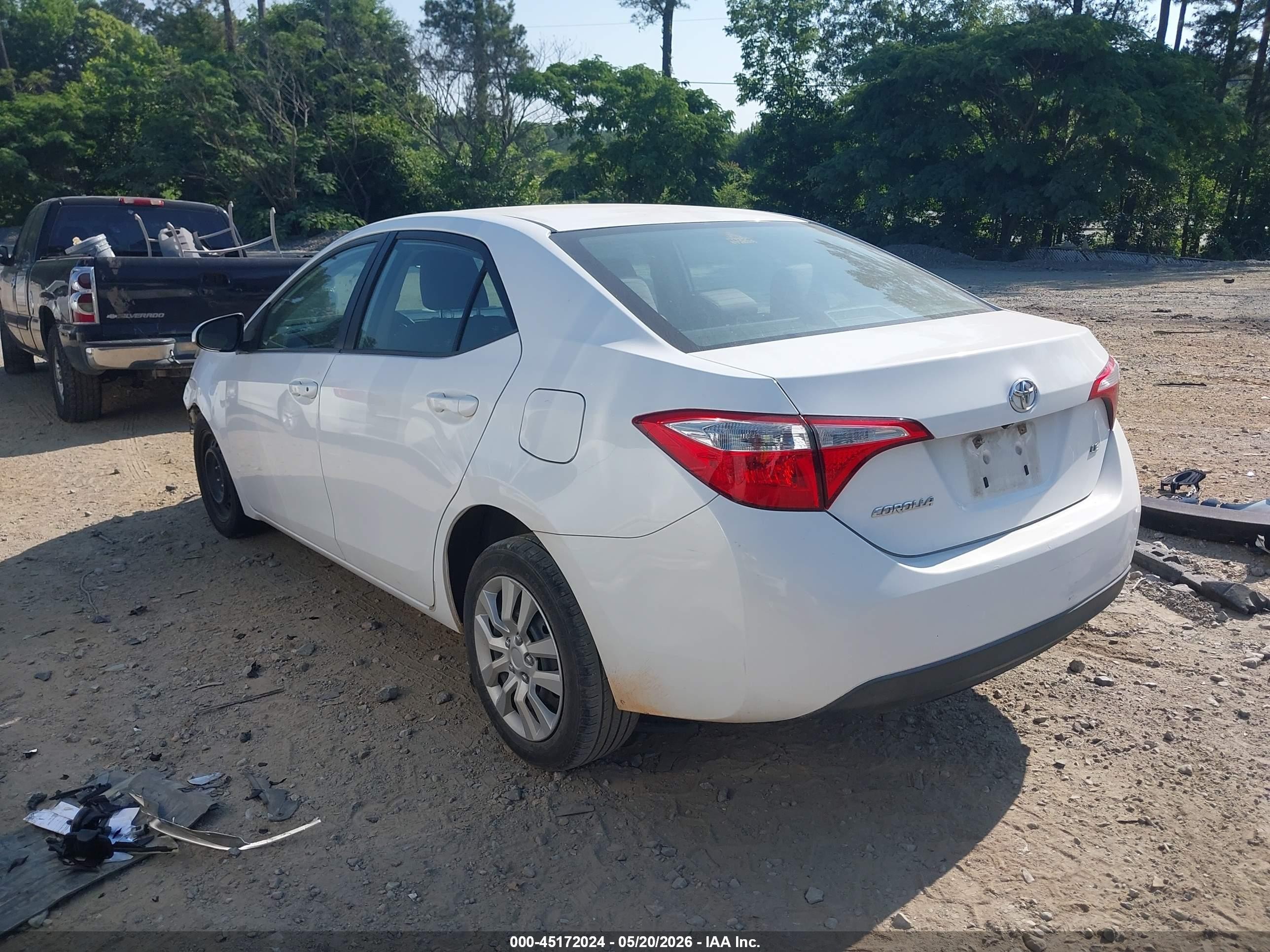 2016 Toyota Corolla Le White vin: 2T1BURHE1GC656063