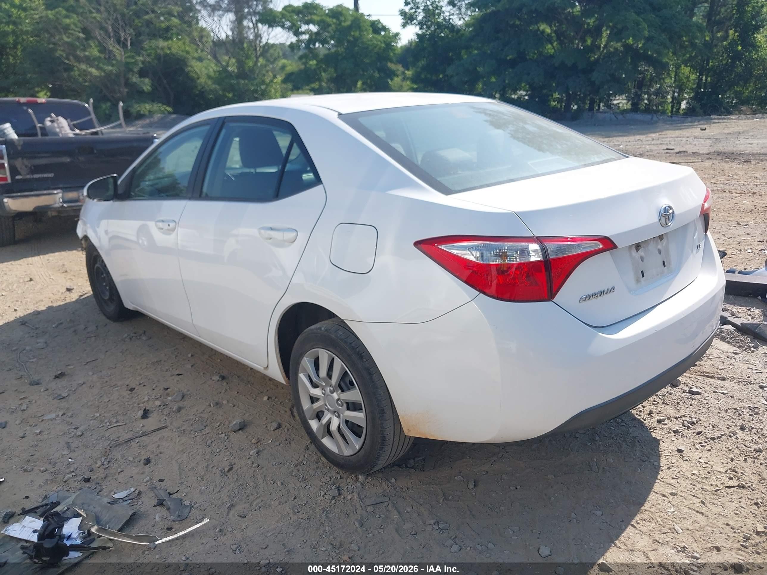 2016 Toyota Corolla Le White vin: 2T1BURHE1GC656063