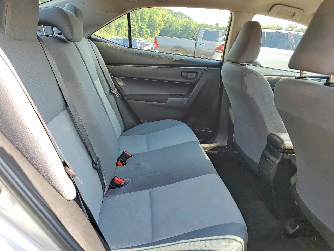 2016 Toyota Corolla L Silver vin: 2T1BURHE1GC706038