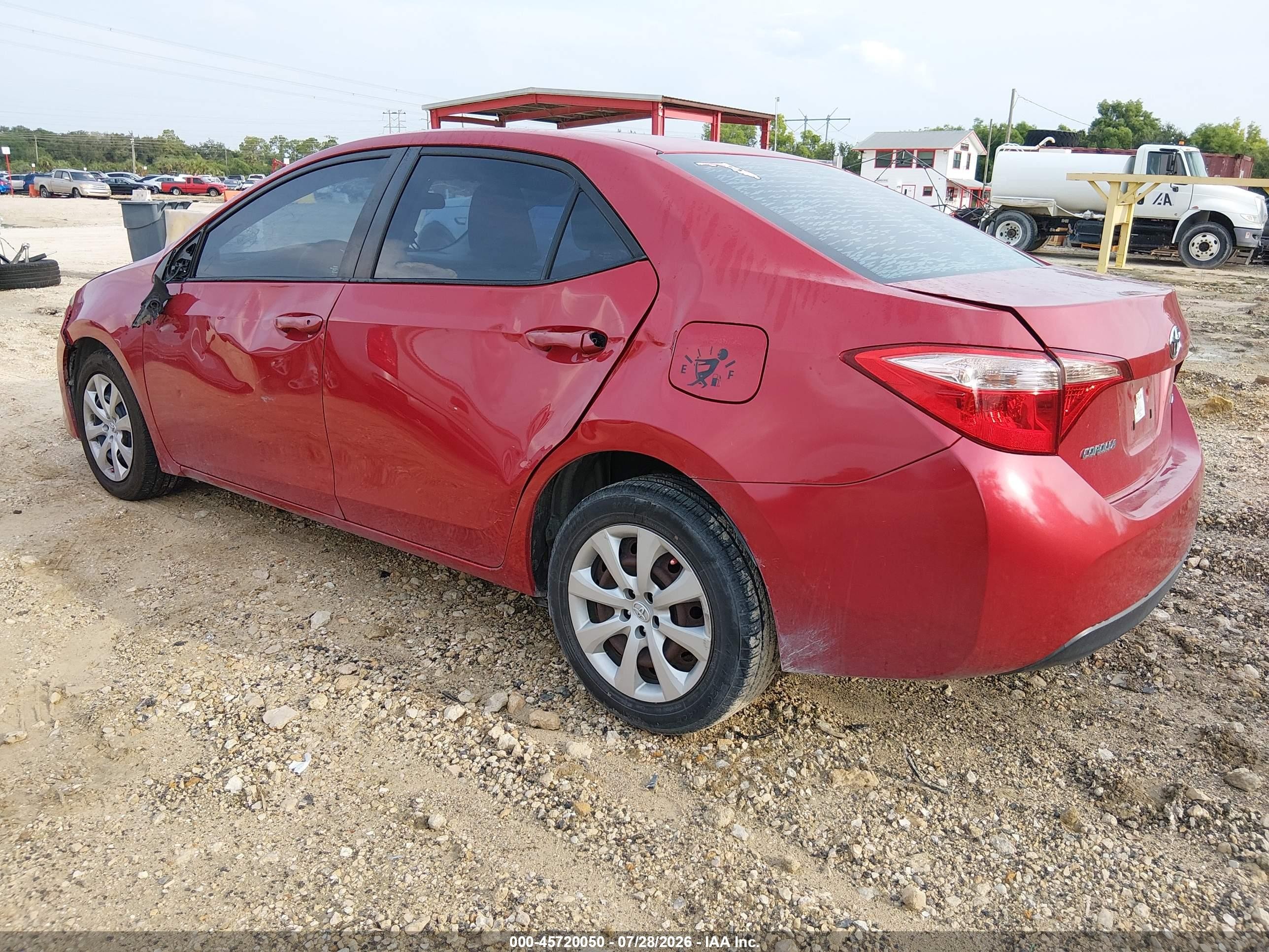 2017 Toyota Corolla Le Red vin: 2T1BURHE1HC752910