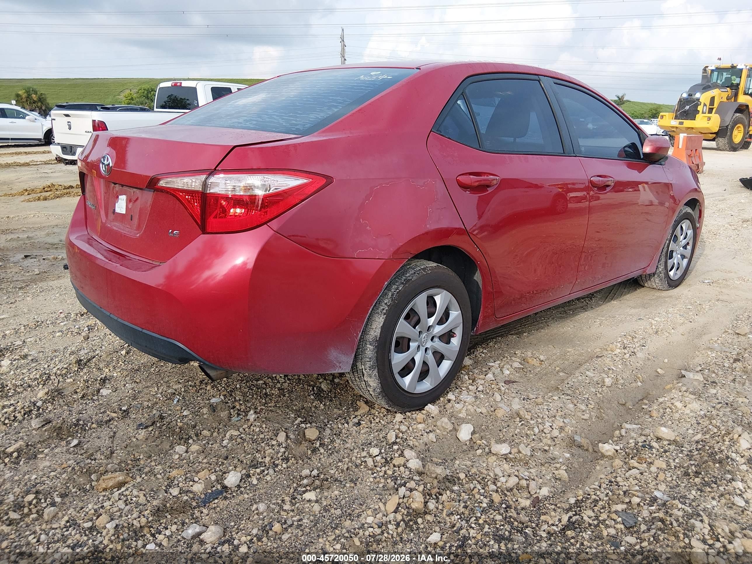 2017 Toyota Corolla Le Red vin: 2T1BURHE1HC752910