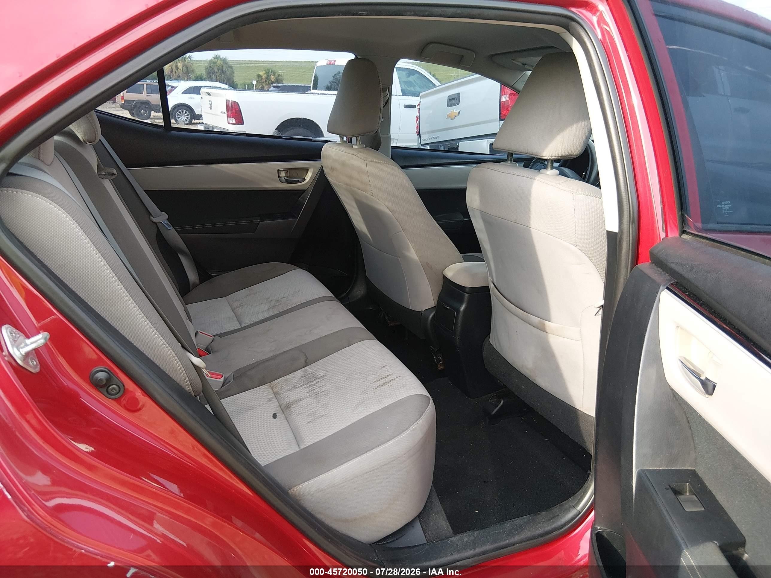 2017 Toyota Corolla Le Red vin: 2T1BURHE1HC752910