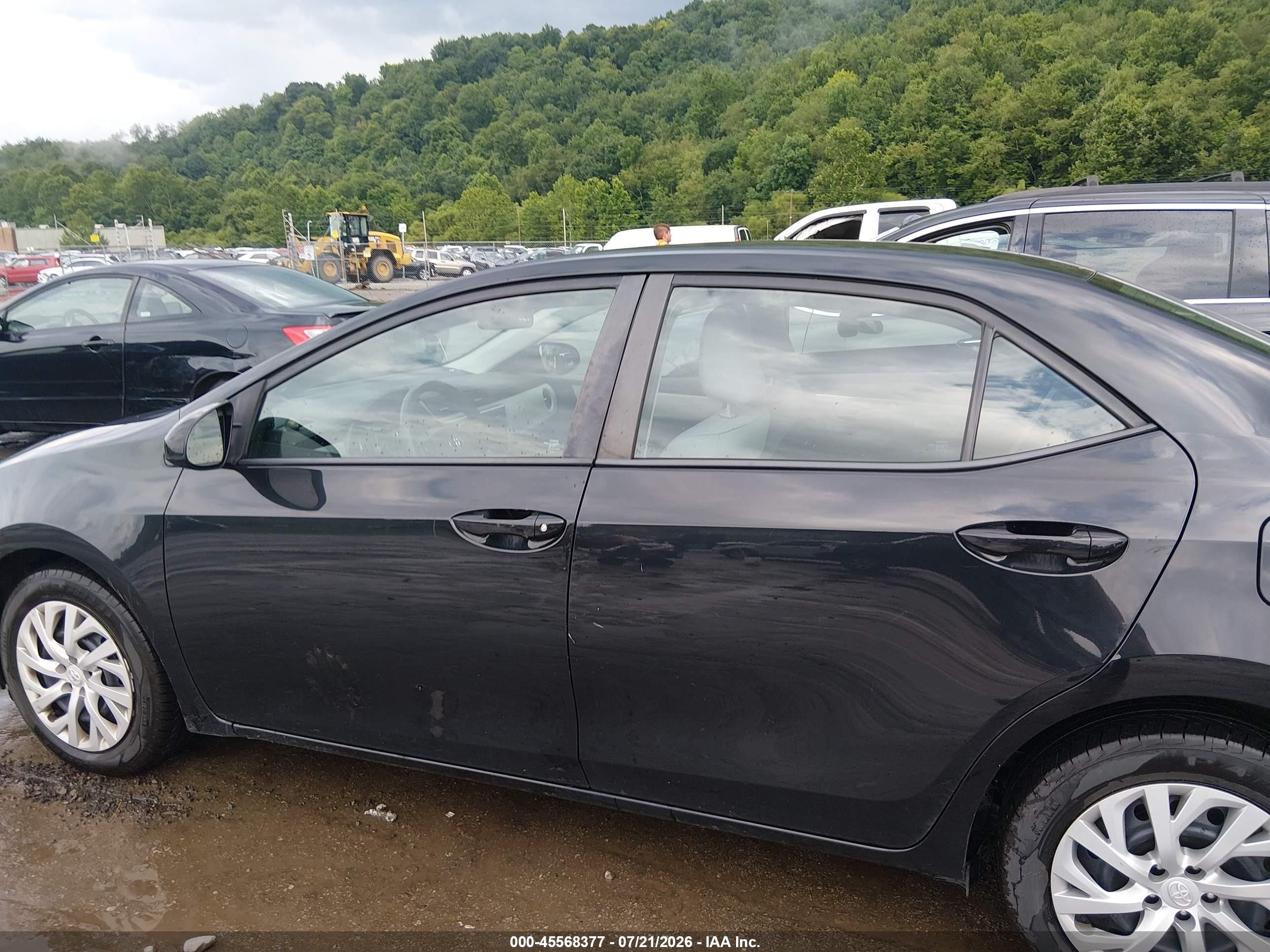 2017 Toyota Corolla Le Gray vin: 2T1BURHE1HC767794