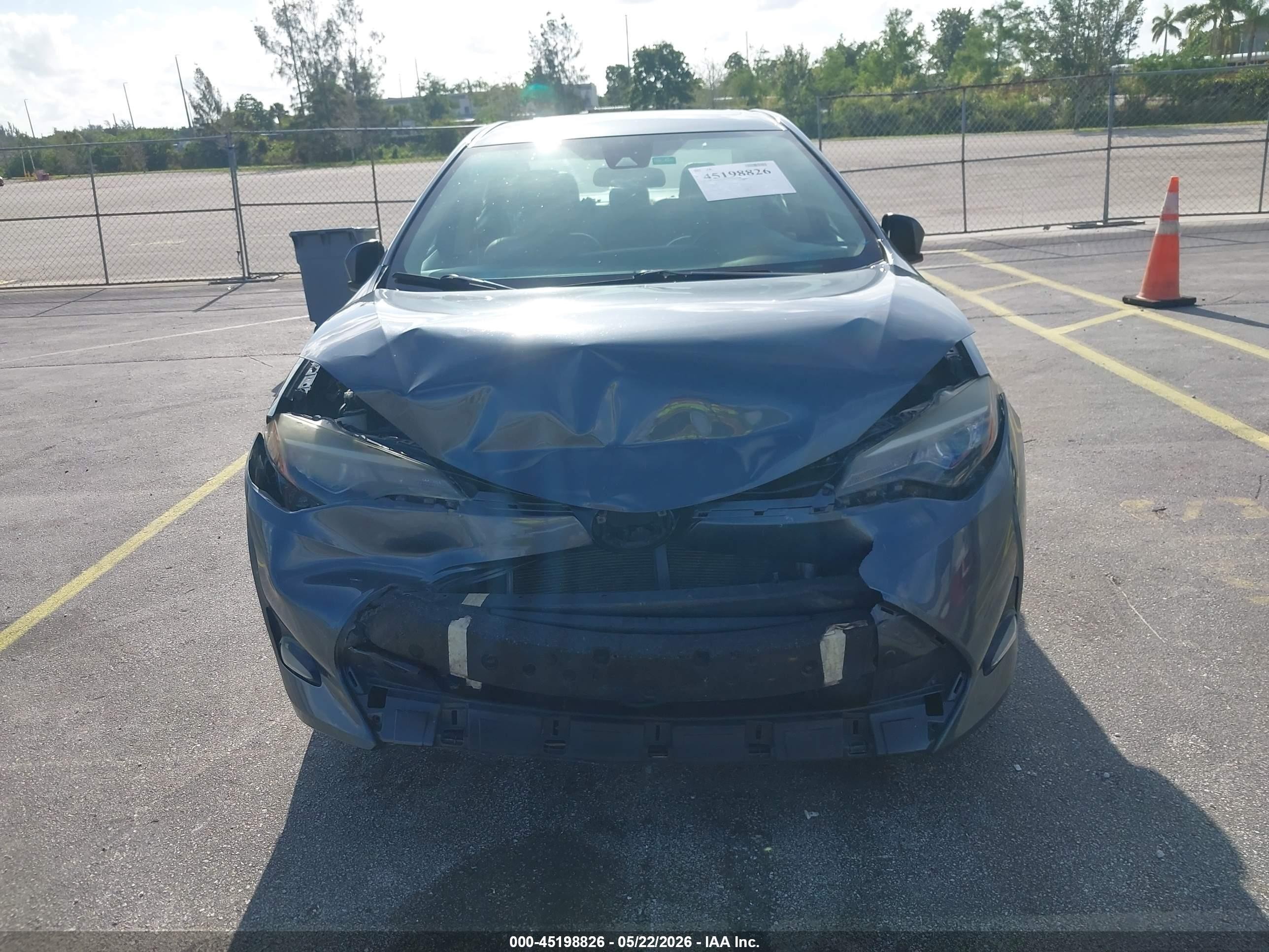 2017 Toyota Corolla Le Dark Blue vin: 2T1BURHE1HC775930