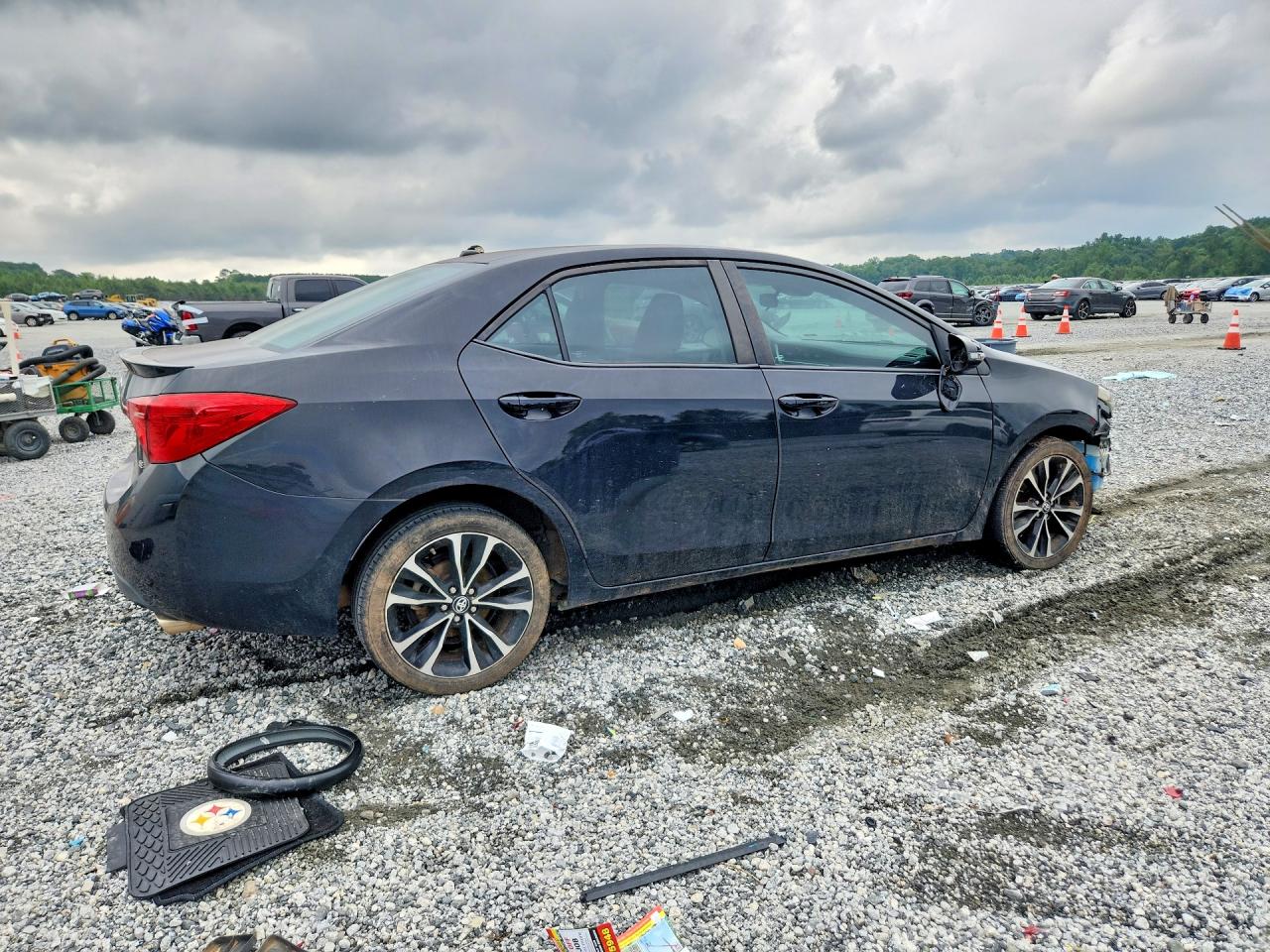 2017 Toyota Corolla Se Charcoal vin: 2T1BURHE1HC789567