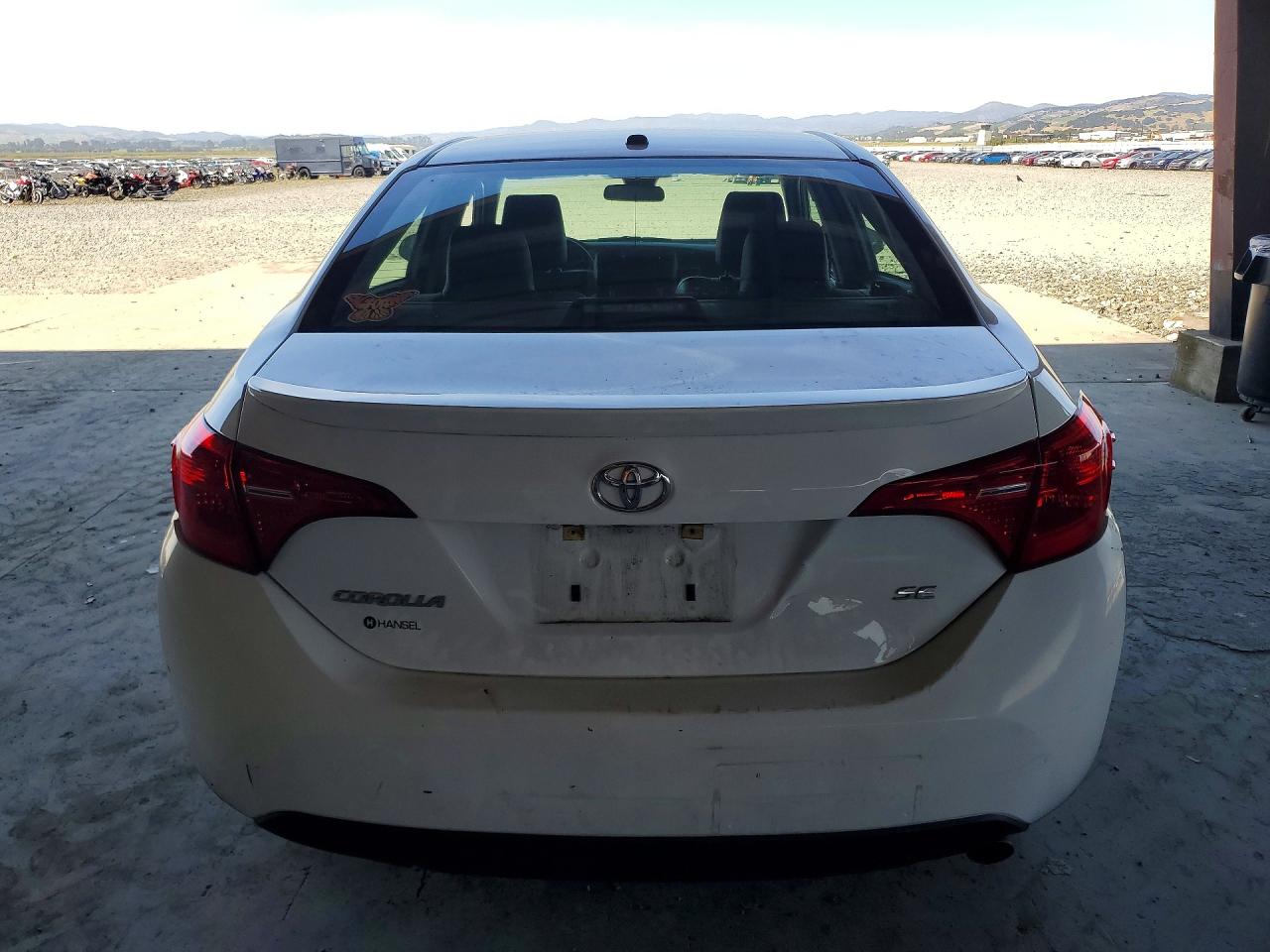 2017 Toyota Corolla Se White vin: 2T1BURHE1HC807727