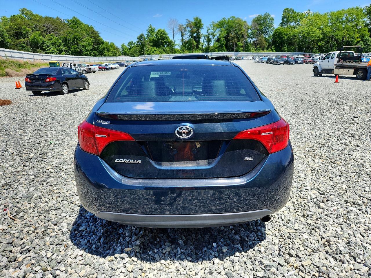 2017 Toyota Corolla Se Blue vin: 2T1BURHE1HC902742